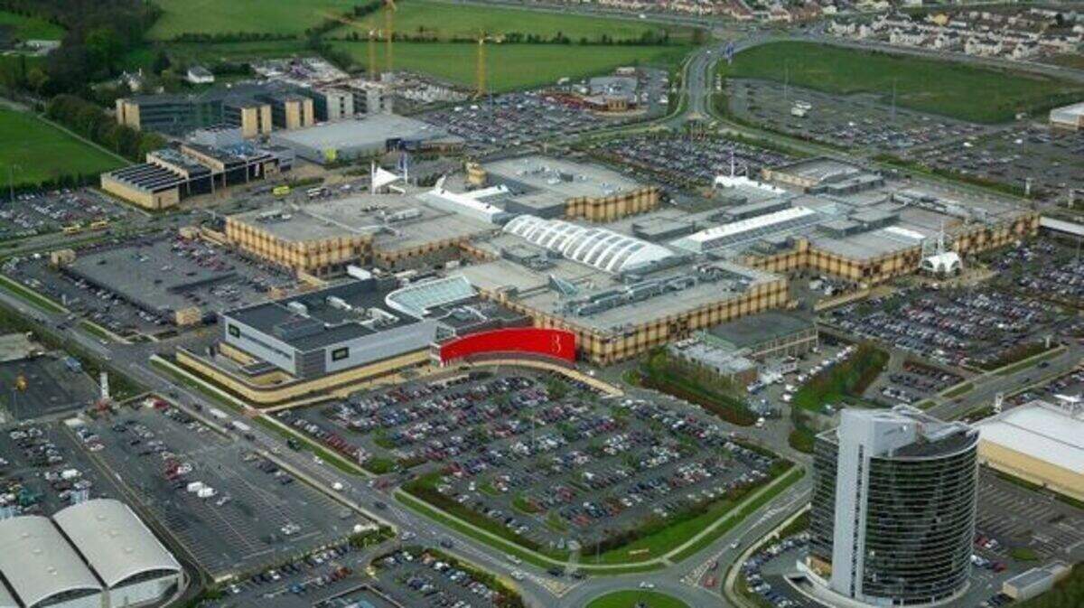 Blanchardstown Shopping Centre parking charges approved despite 11 ...