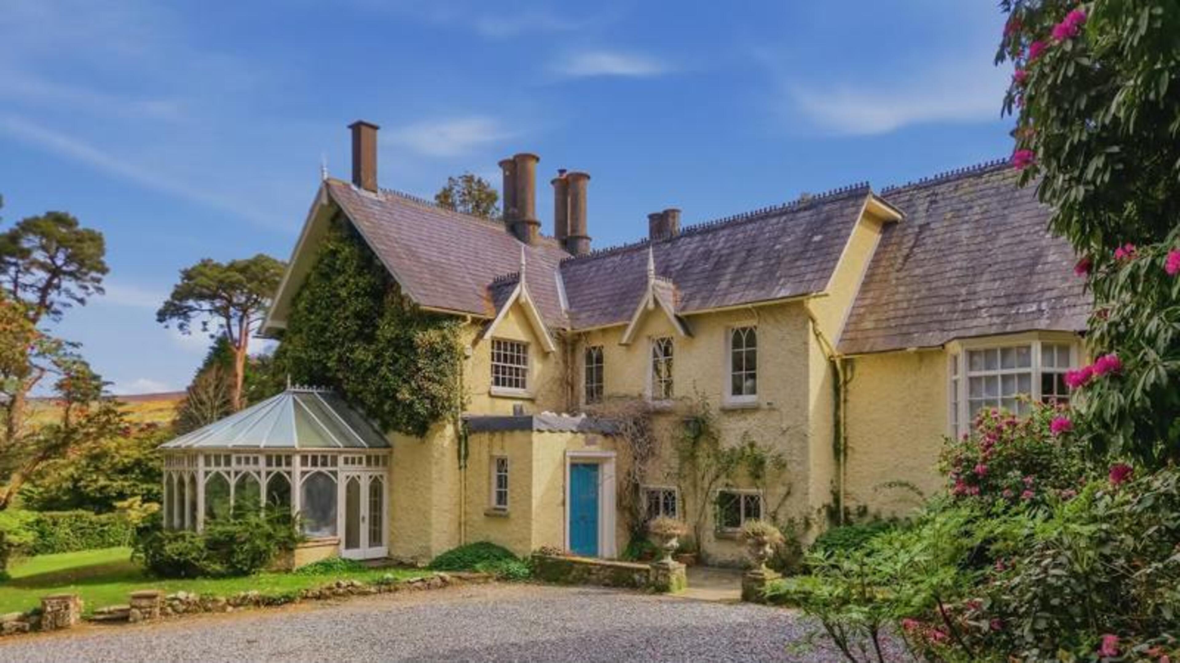 Could Netflix sell an 18th-century Dublin country estate for €3m?