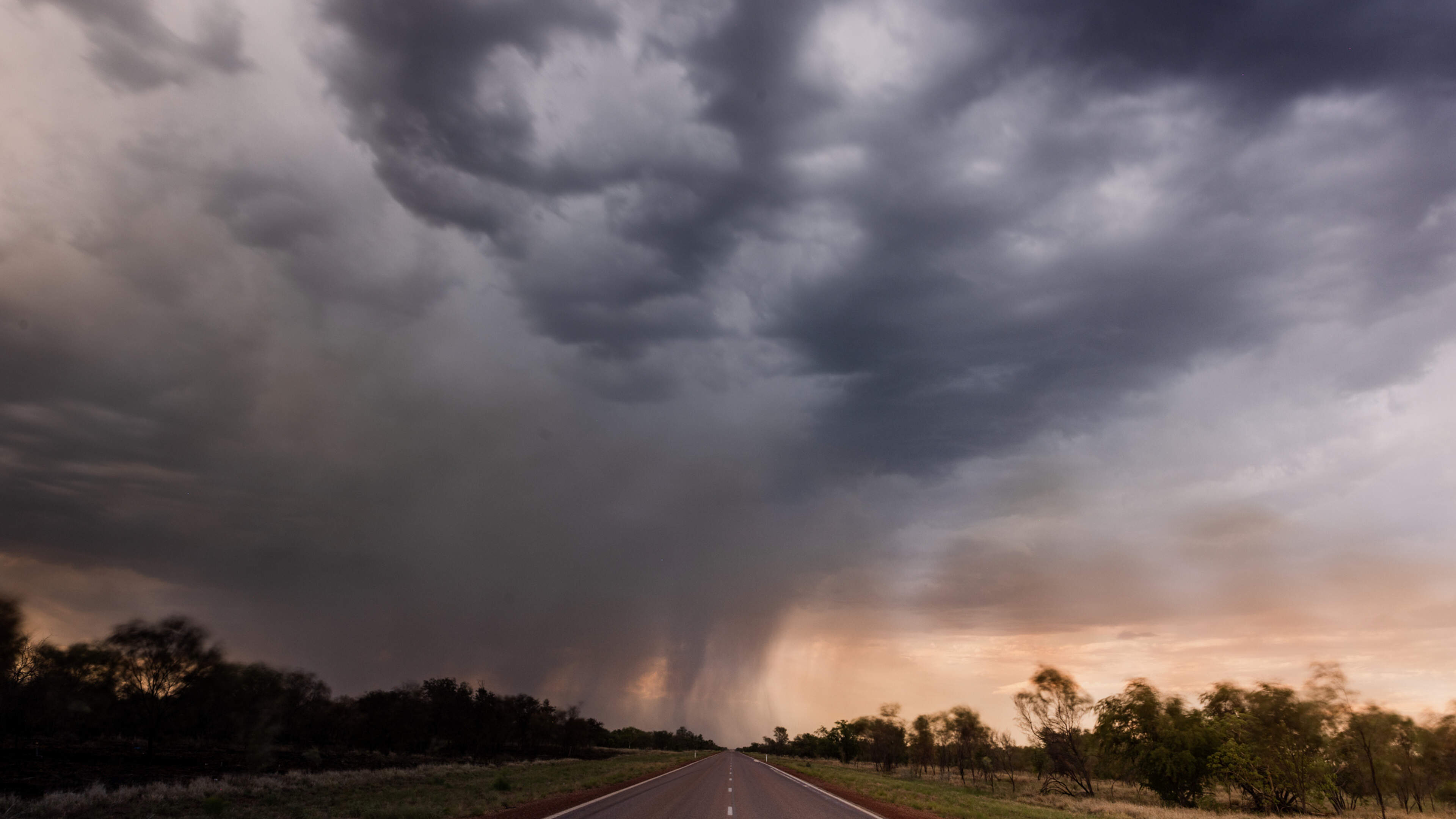 Met Éireann extends Status Yellow thunderstorm warning to seven counties