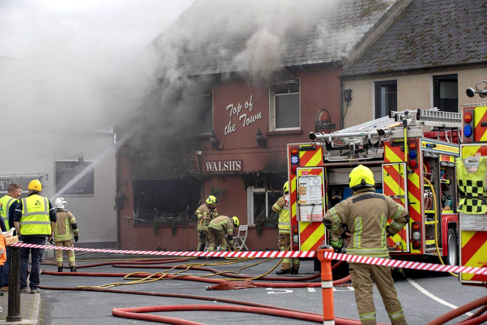 Two hospitalised following fire at pub in Co Clare | Irish Independent