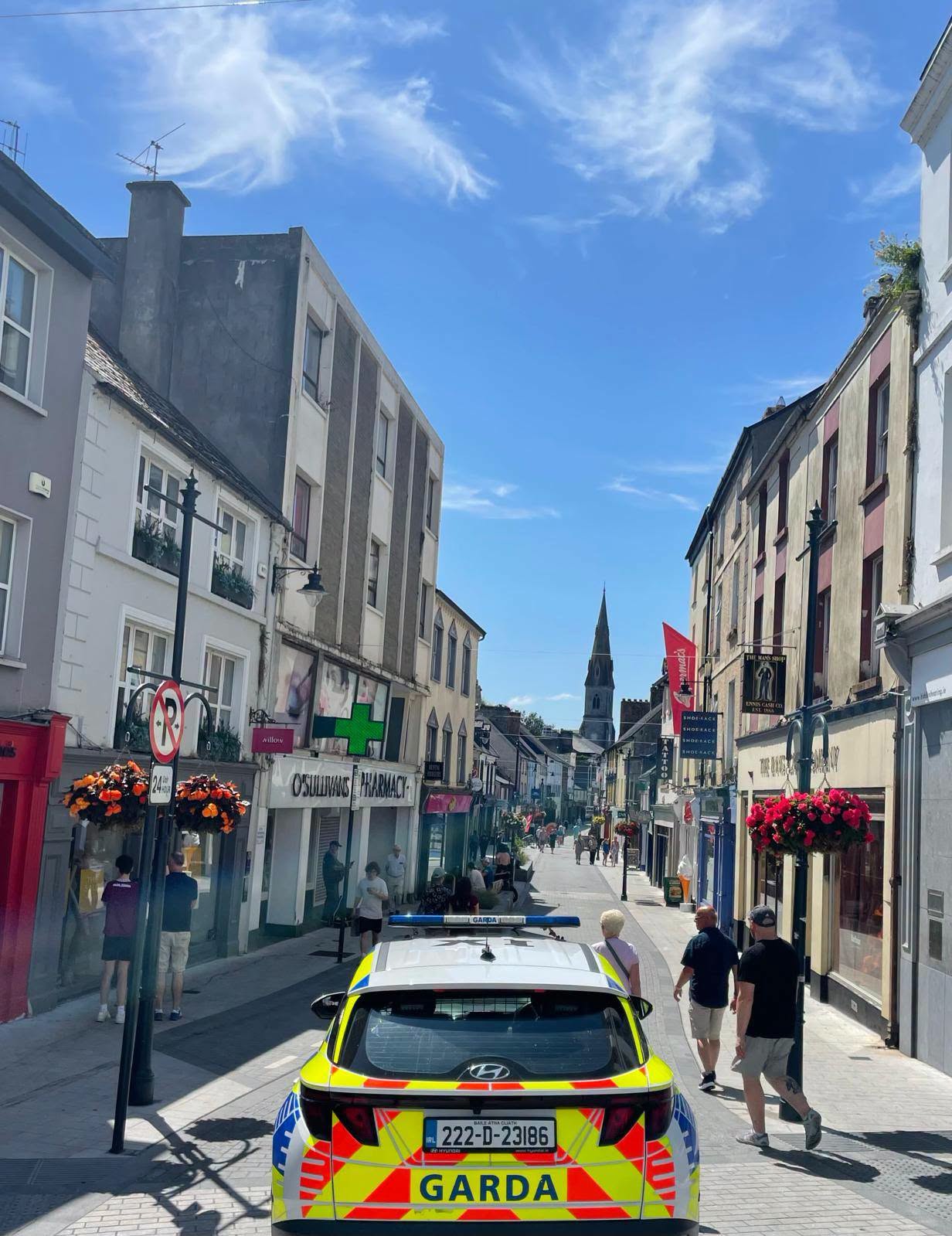 Gardaí secure court orders banning individuals from Clare town centre over anti-social behaviour
