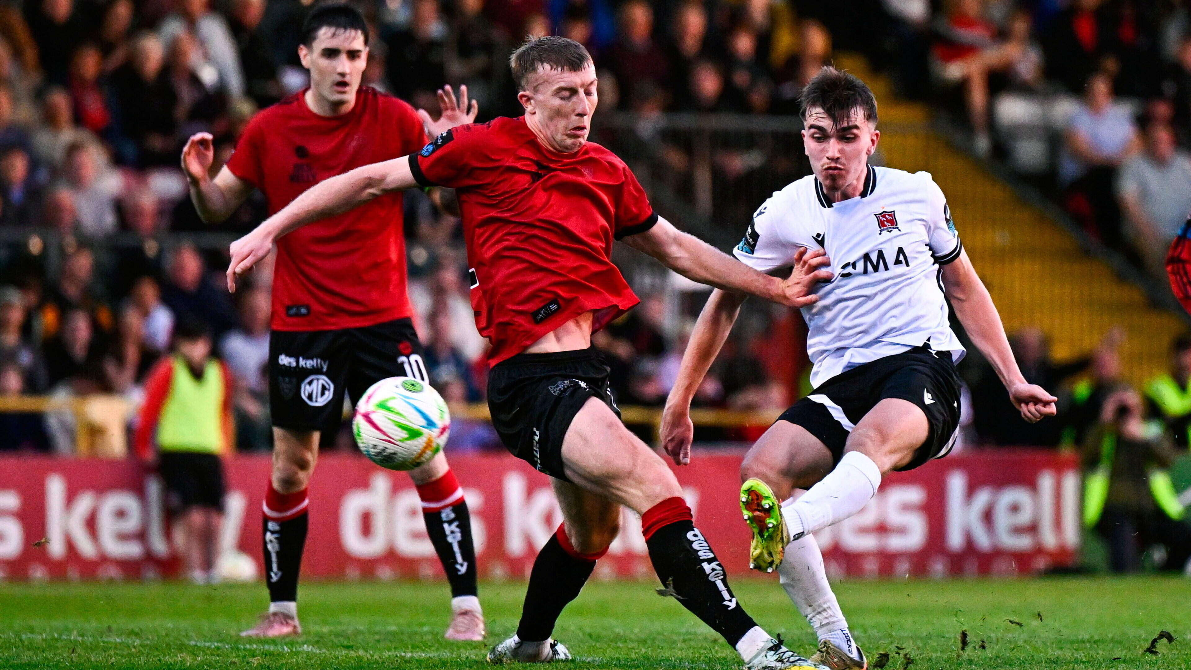Eoin Kenny magic drives Dundalk into top three as Bohs booed off by their own fans