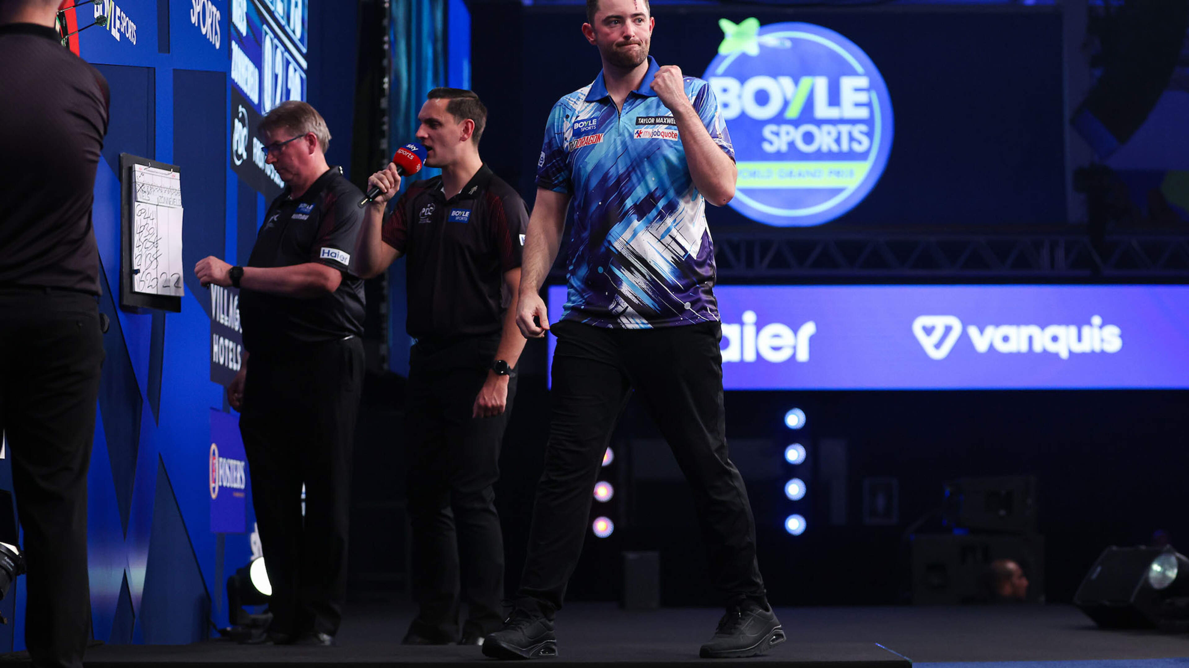 Luke Humphries discovers ‘the real me’ to set up final against Gerwyn Price