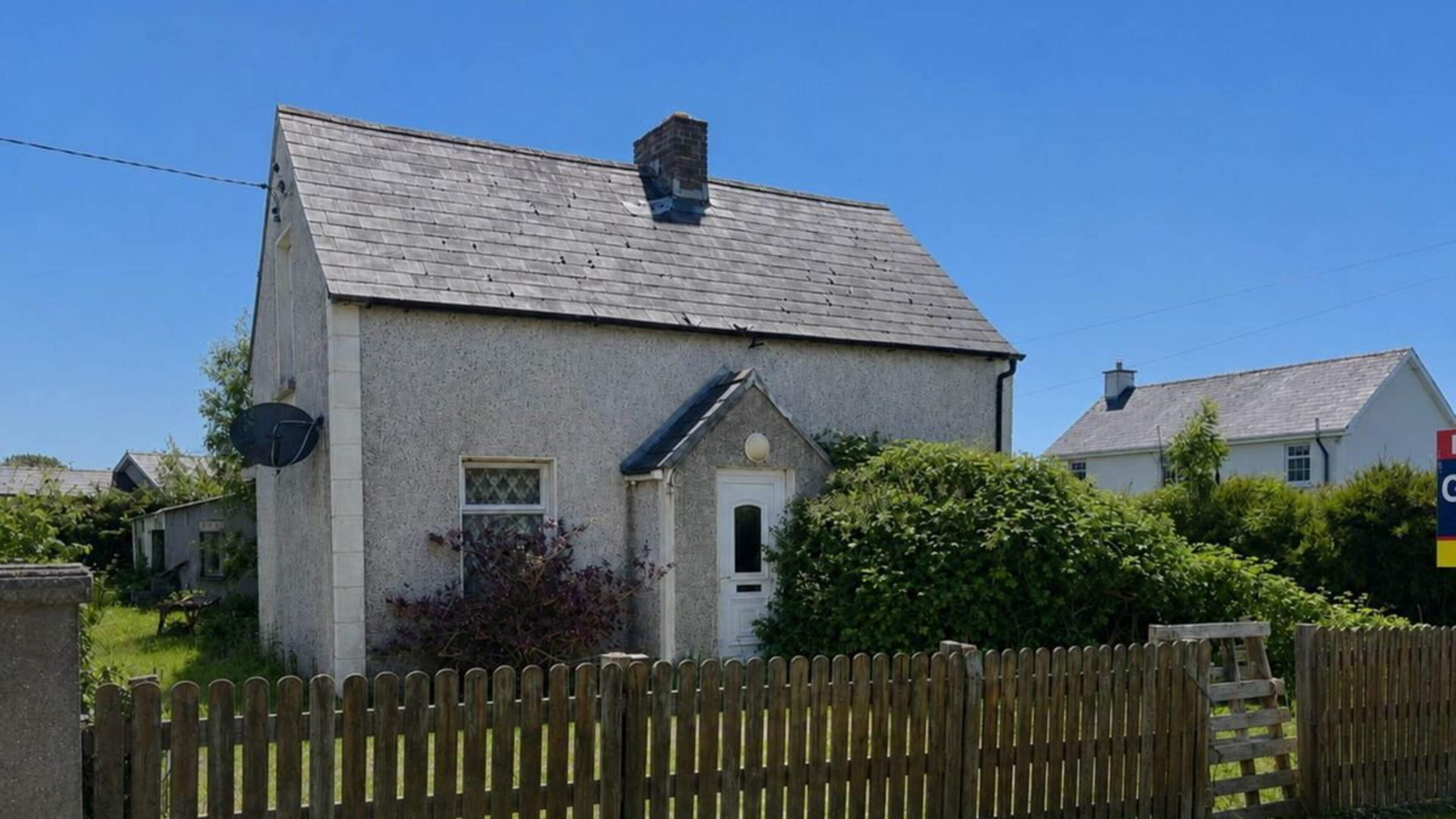 Wexford ‘fixer upper’ cottage put on the market for €100,000