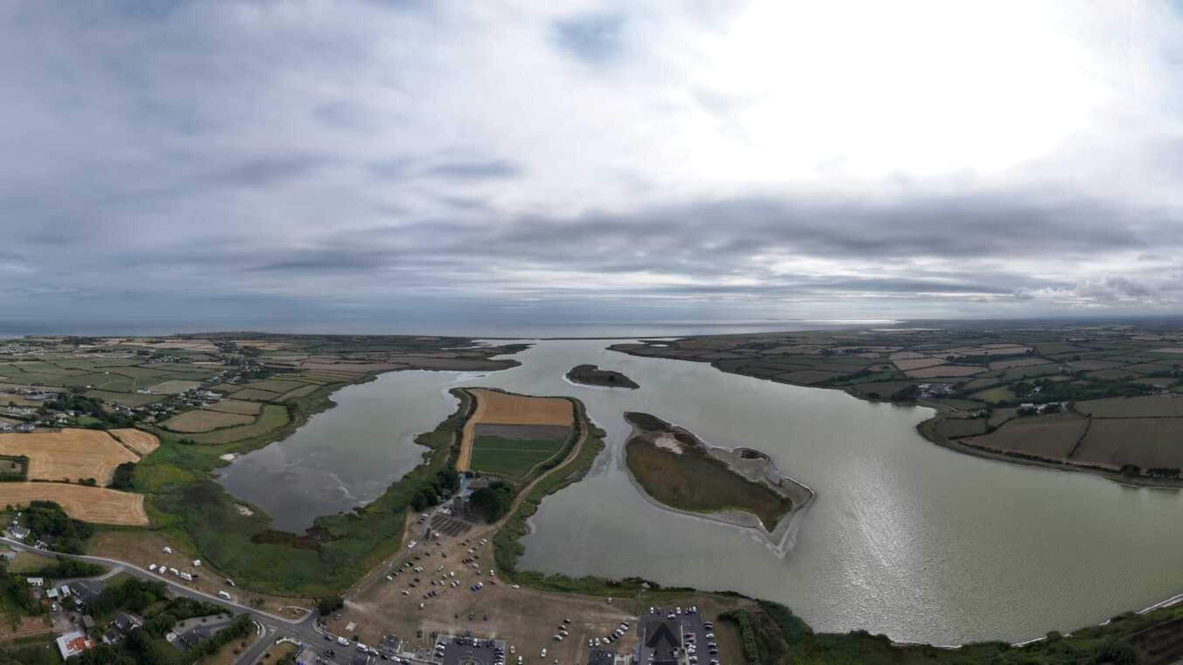 Wexford farmers to receive annual ‘reward’ of up to €200,000 to help improve condition of severely polluted lake