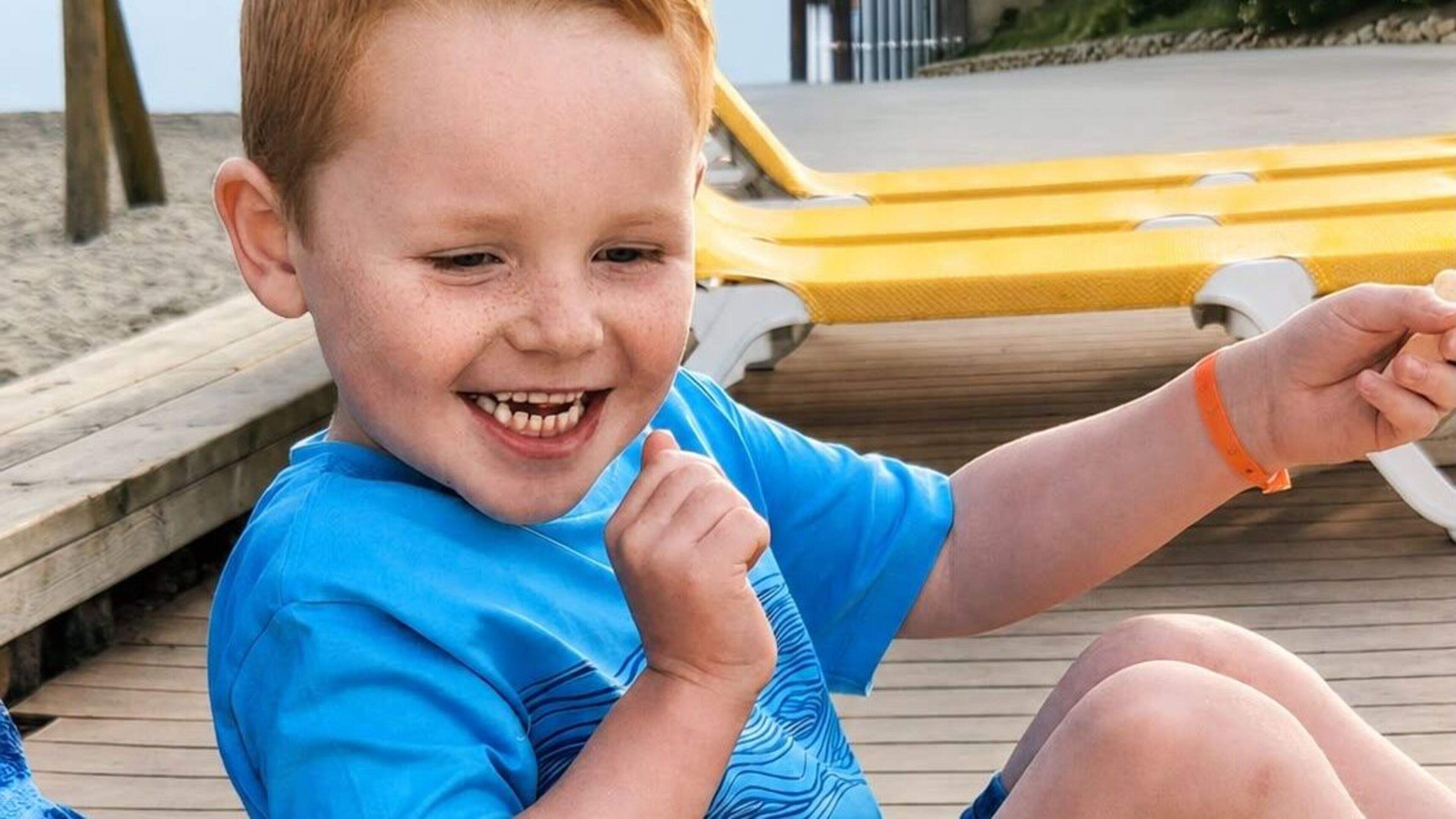 Tributes to ‘ray of sunshine’ Cian Rowland (6) who died after being struck by car in Mayo