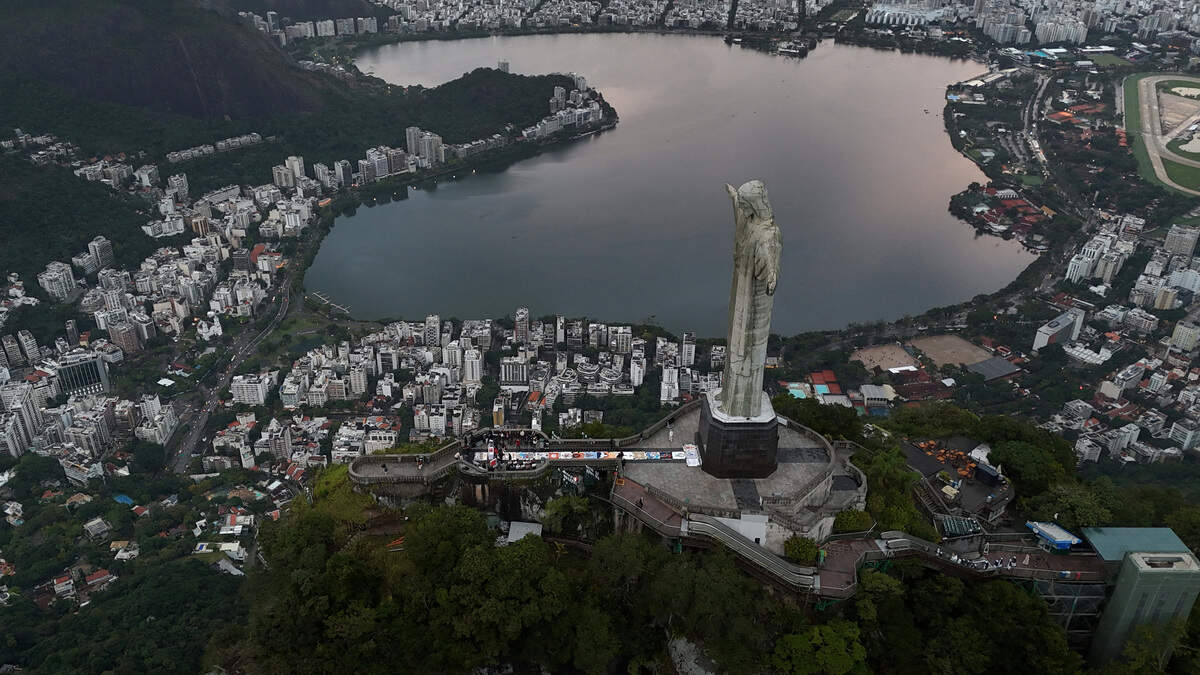 Brazil's biggest airline interested in opening direct Dublin route, says CEO