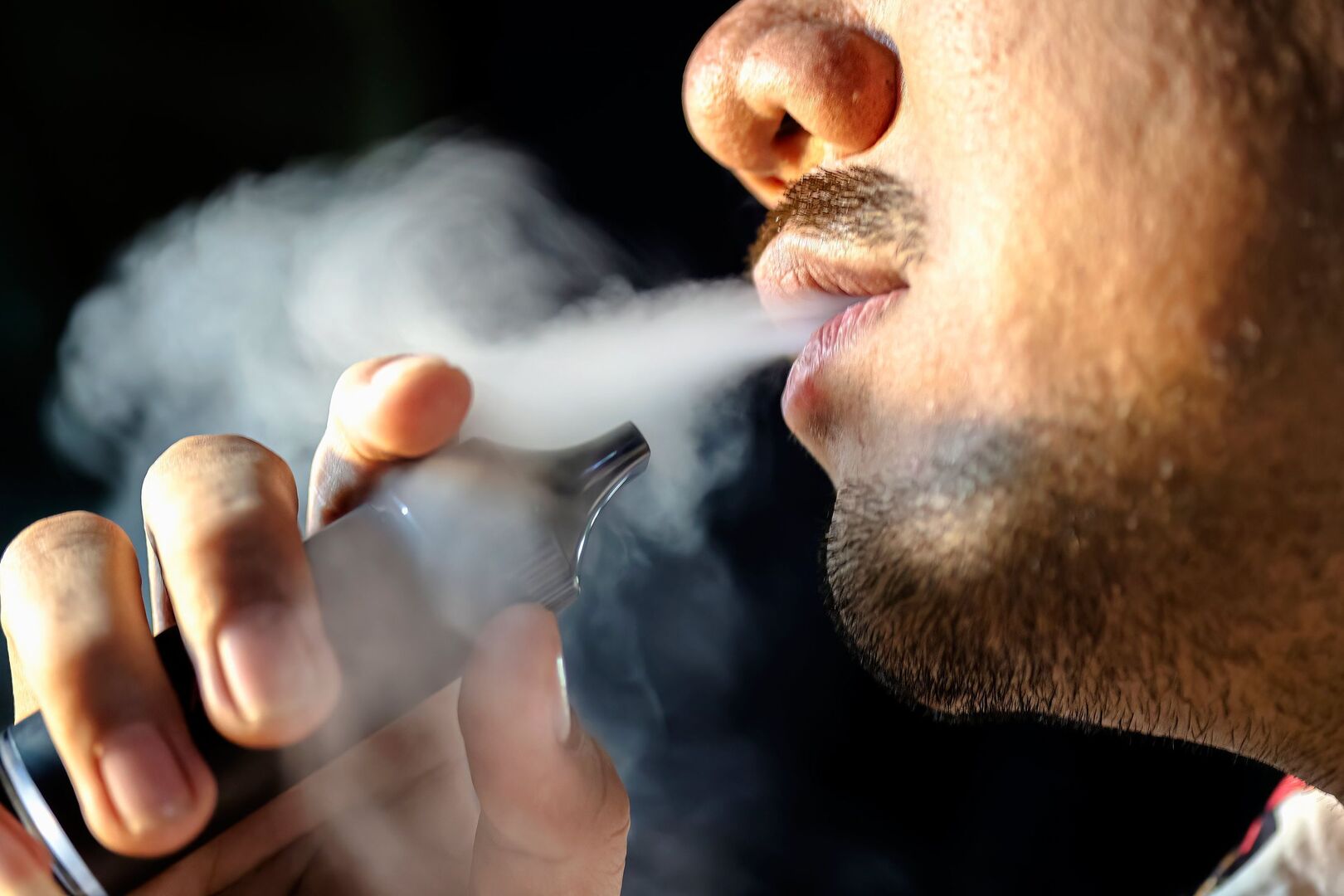 Responsibility sits with every vape user'  vast majority of e-cigarettes  are not being recycled, WEEE warns | Irish Independent