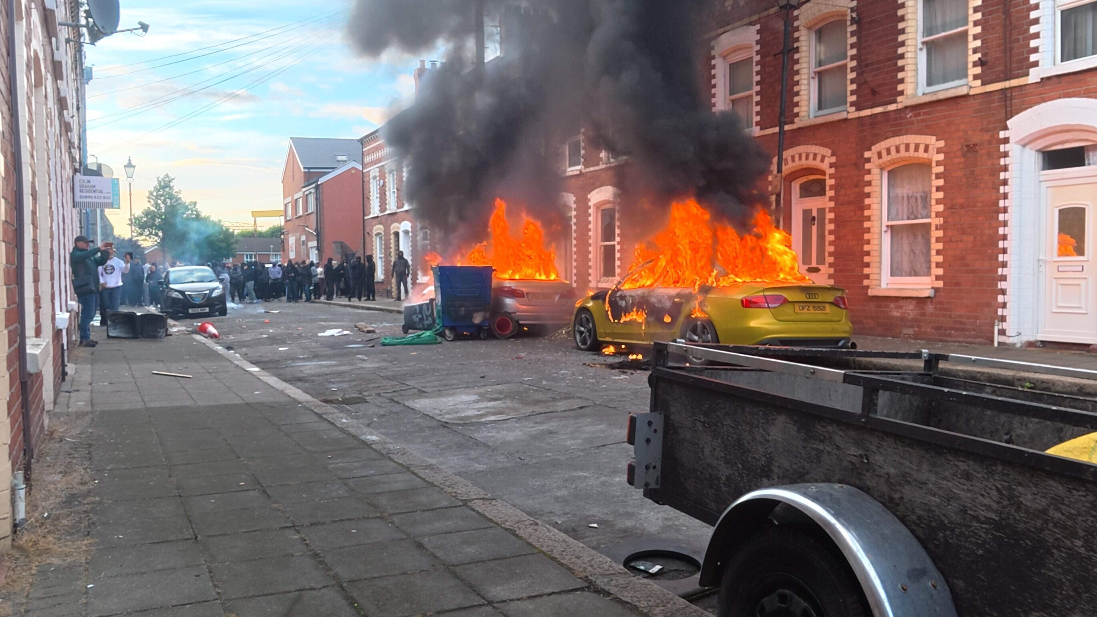 International far right used Northern Ireland riots to ‘demonise’ migrants and incite violence, report says 