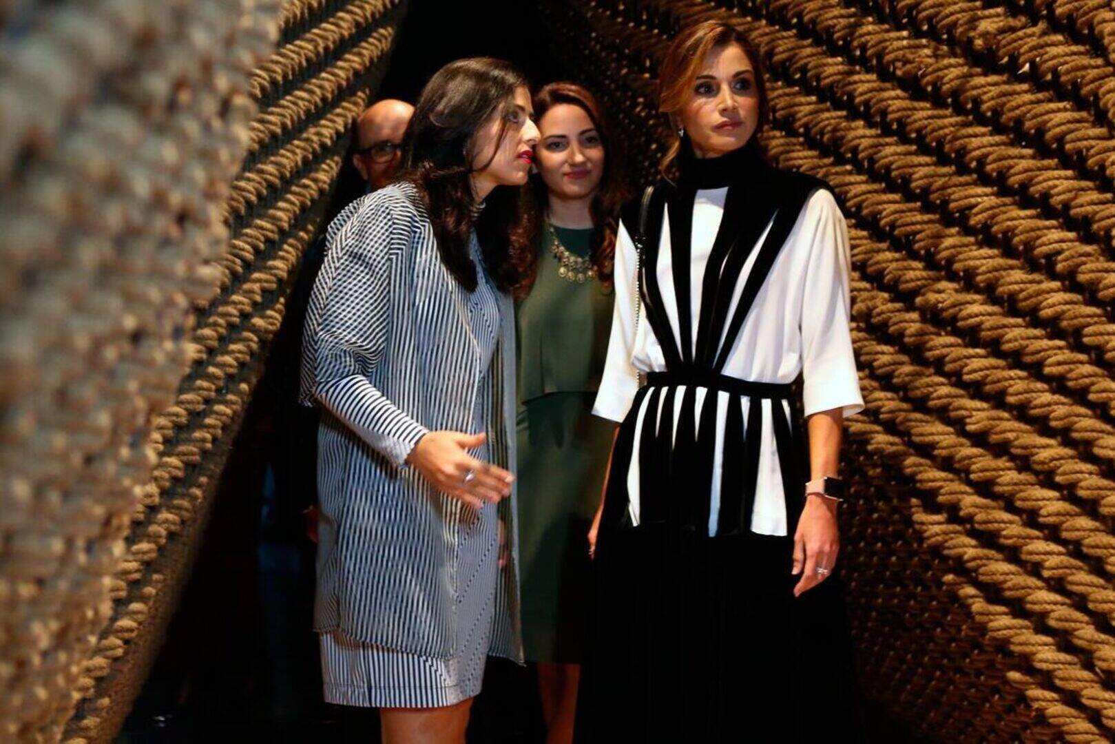 queen rania dress designer Queen Rania of Jordan Wears Dress by Lebanese Designer Krikor Jabotian