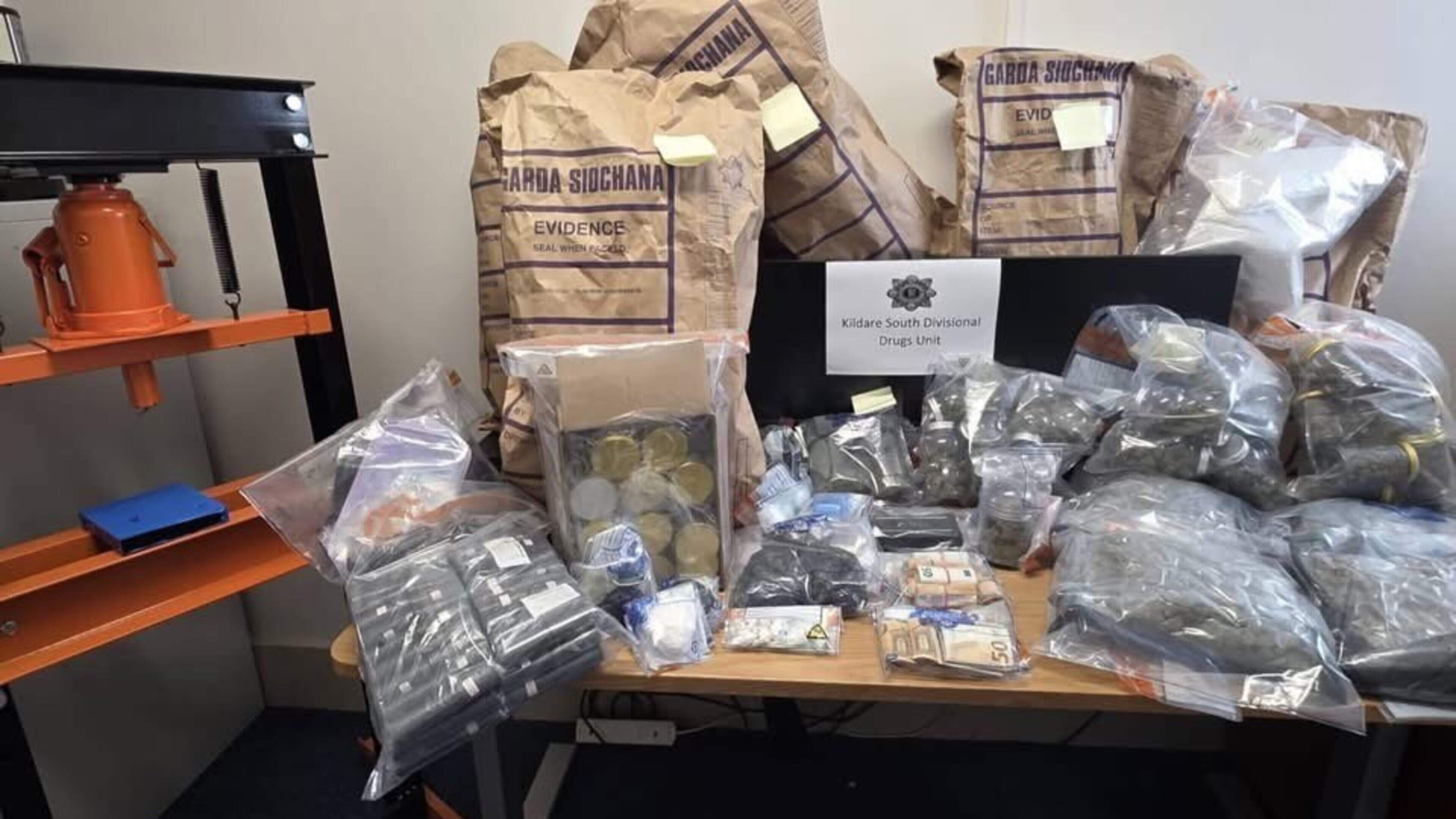 Two men arrested in connection with €80k drugs seizure in Kildare home granted bail