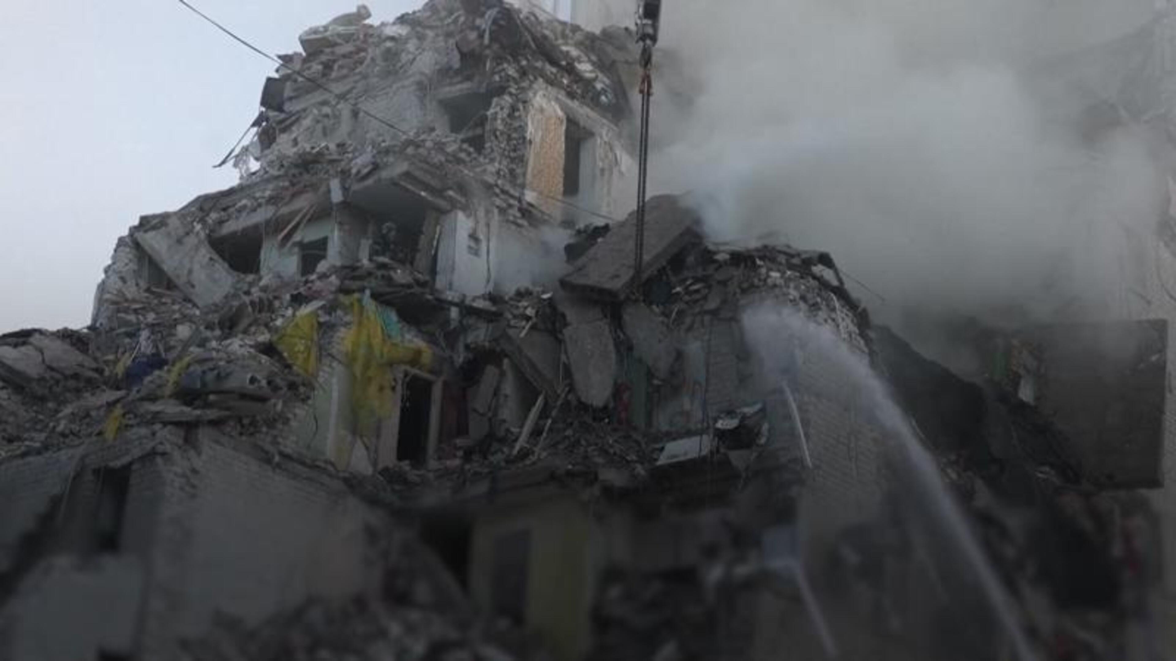 Russian air attacks on Kyiv kill at least 13 with dozens injured