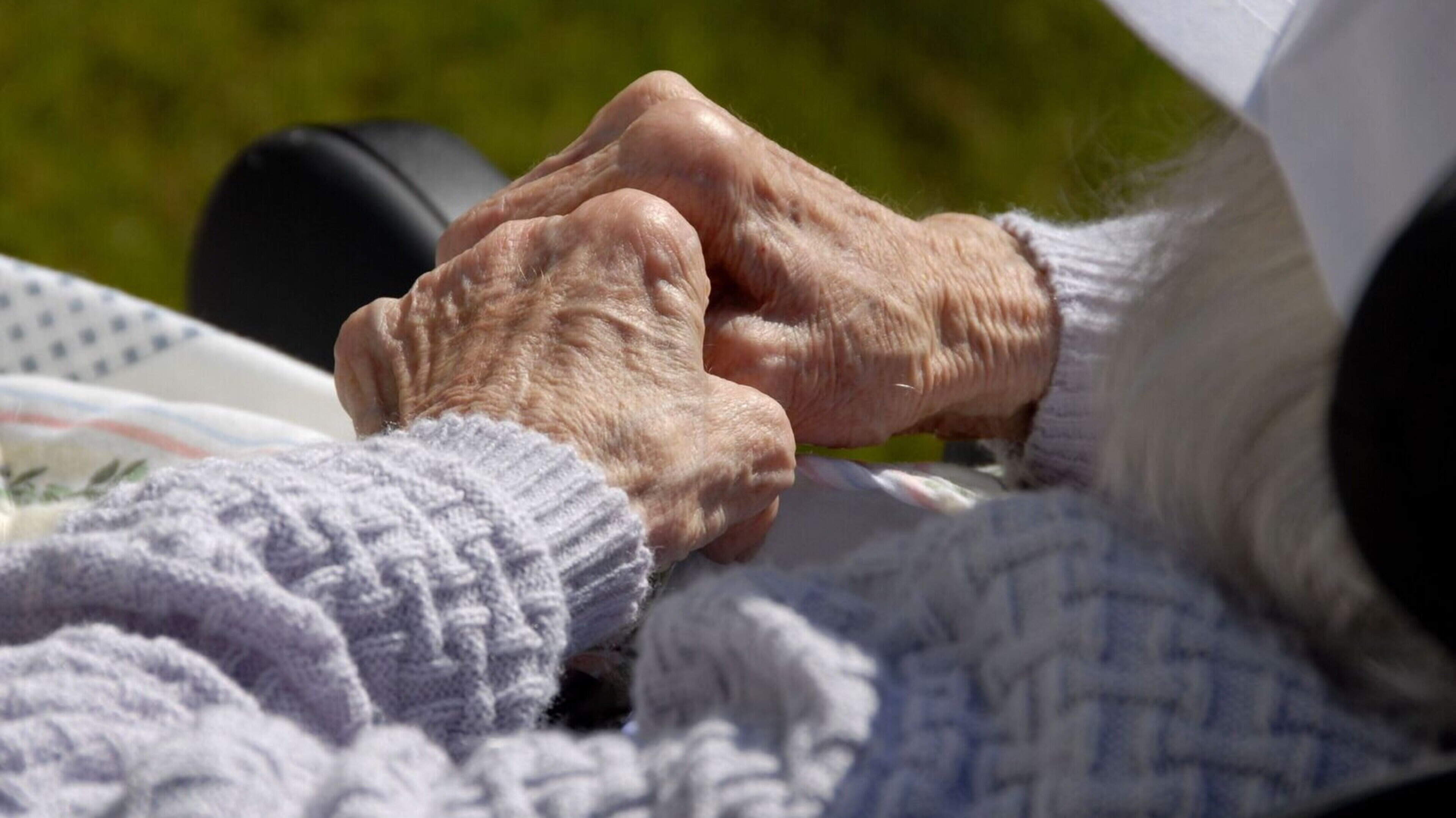 Concerns raised about accessibility of new paths in Enniscor
