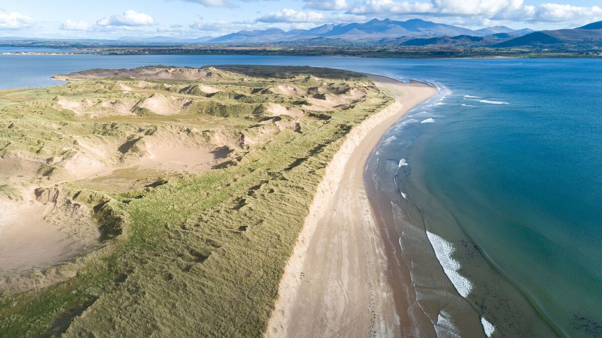 Kerry council and wildlife service accused of neglect of famous beach where there's 'significant' risk to life