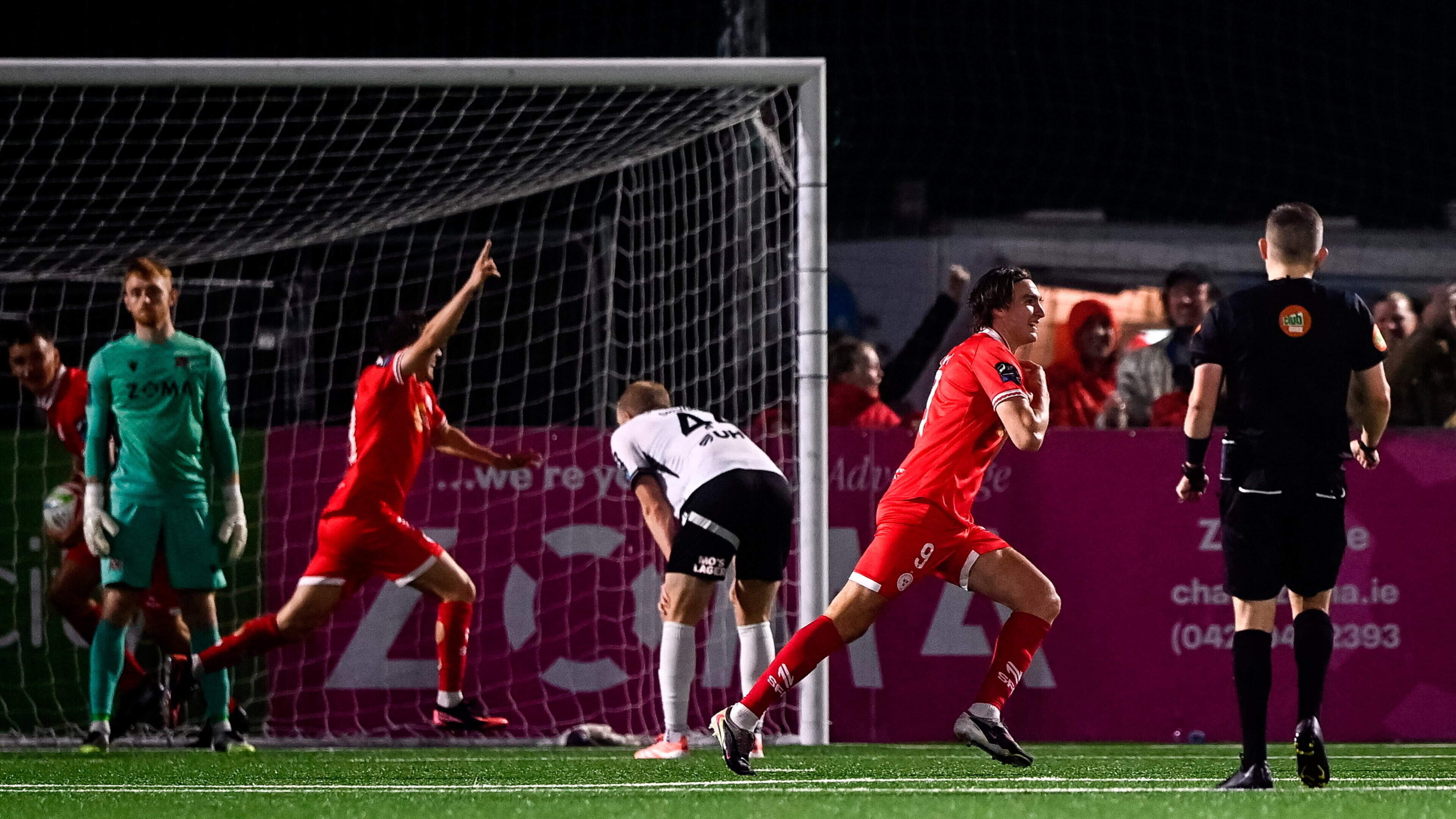 Seán Boyd ignites Shels’ push for fourth place with late double to stun Dundalk
