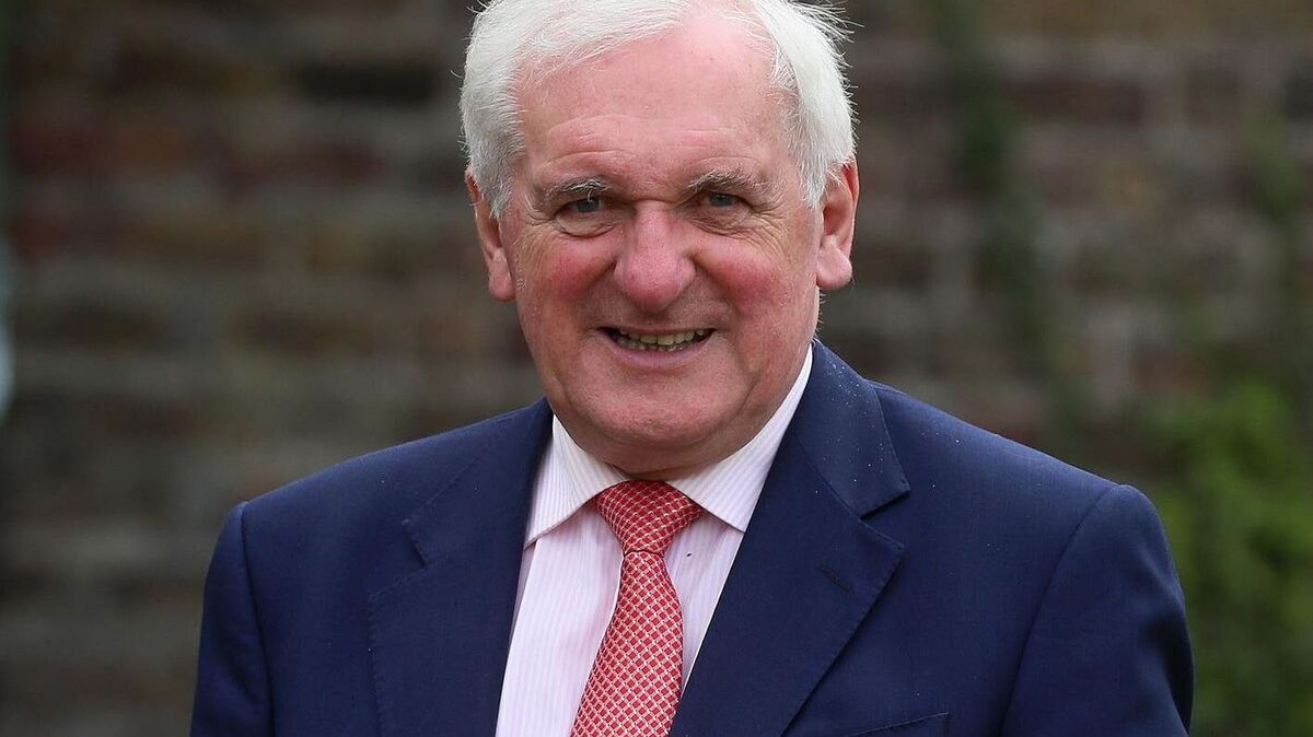 US-Botschafter unterstützt Bertie Ahern für eine Rolle bei den ...