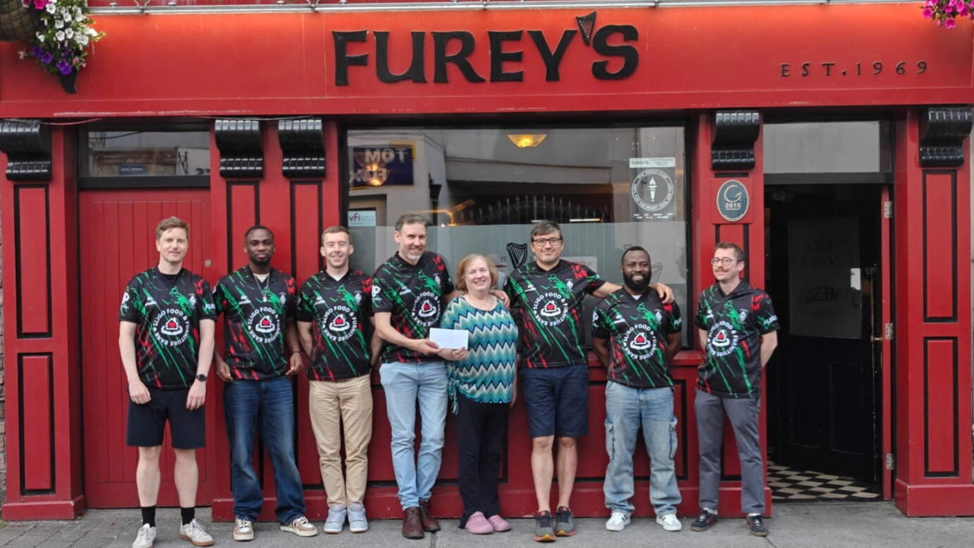 Barryball FC raises €800 for Sligo Food and Furniture Bank with new jersey fundraiser
