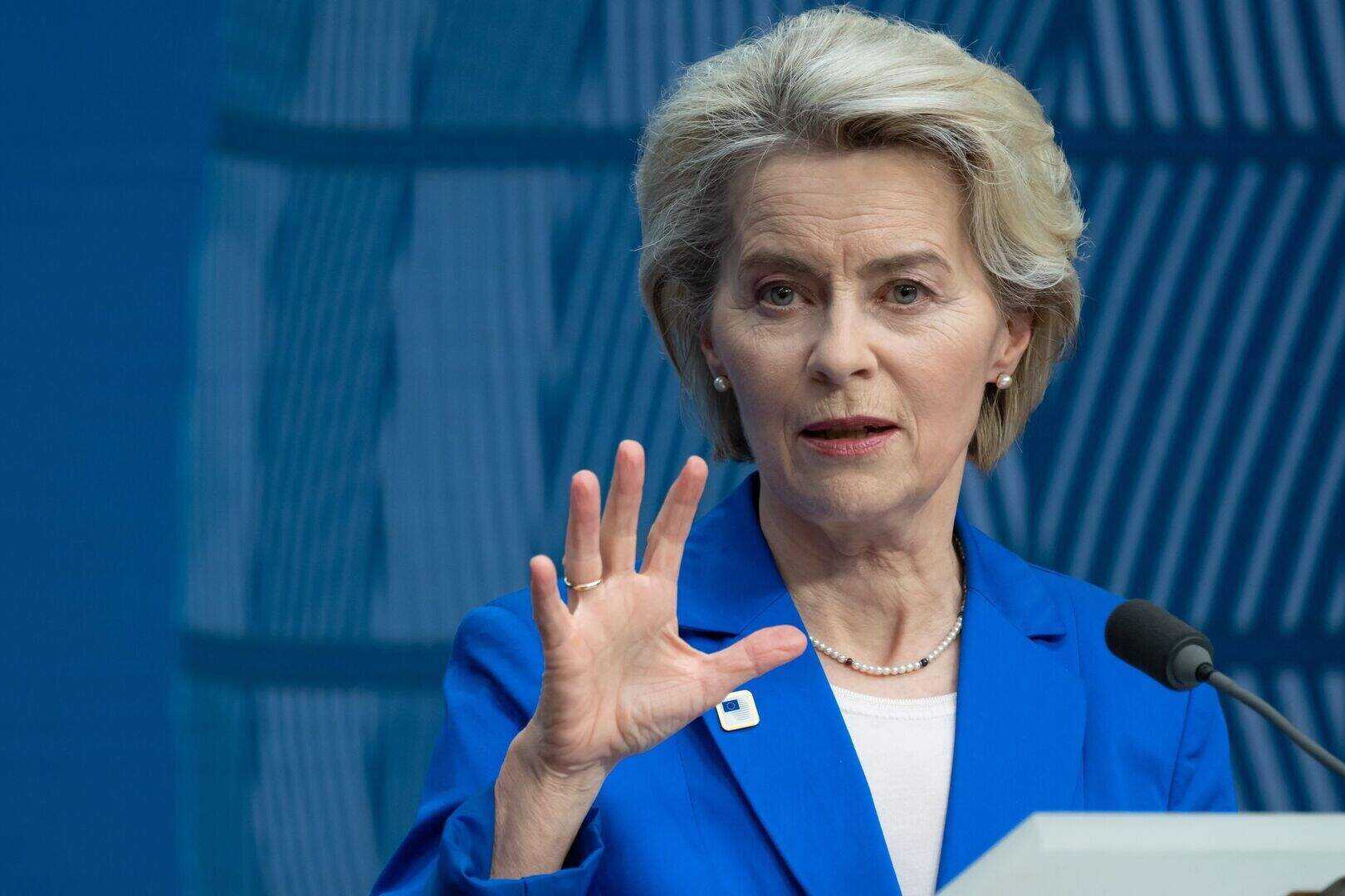 Ursula von der Leyen re-elected for second term as European Commission  president after winning over Greens | Irish Independent