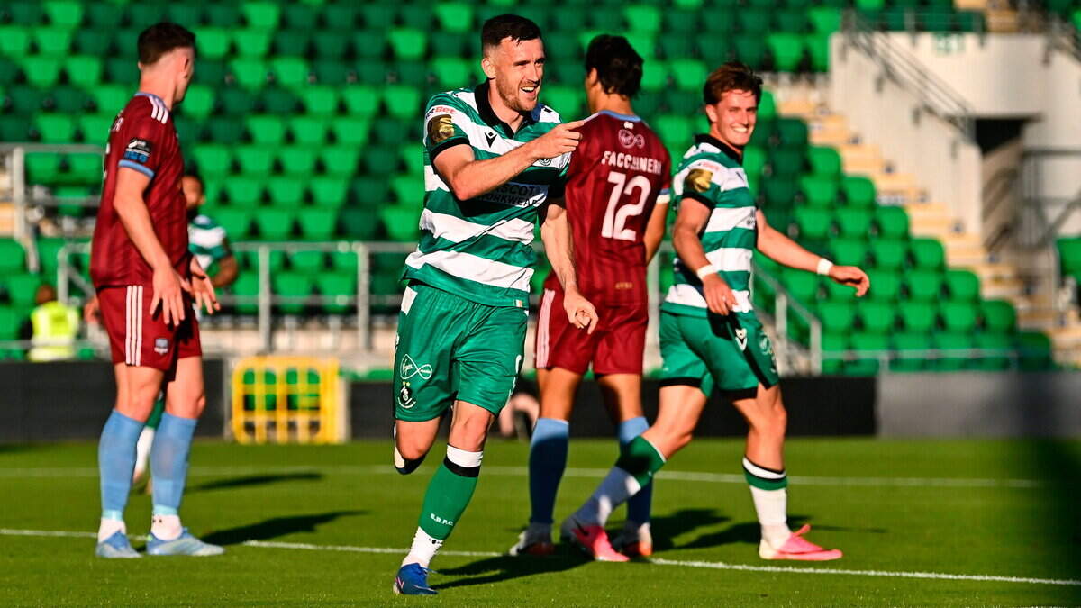 League of Ireland: Ten-man Bohs claim Dublin derby bragging rights, as Shamrock Rovers see off Galway