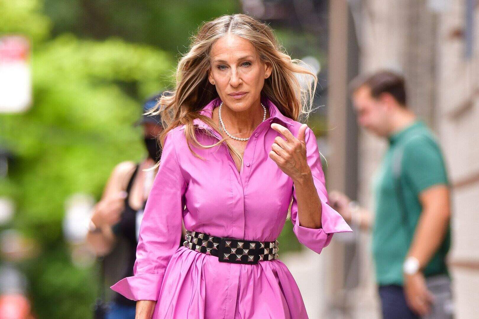 And just like that, Carrie Bradshaw's wardrobe looks set to steal the show  all over again | Irish Independent