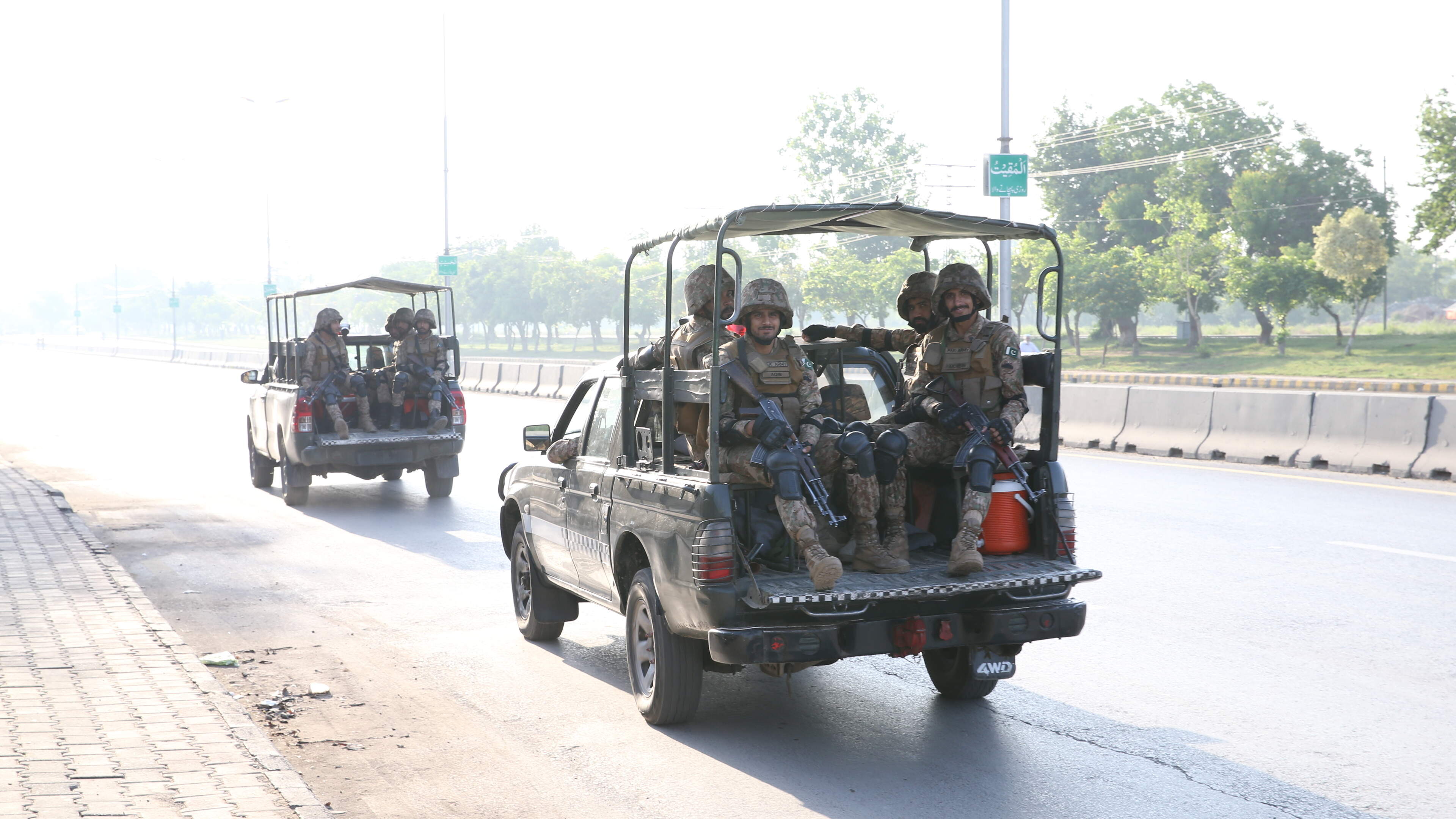 At least 16 people killed in suicide attack on police compound in Pakistan