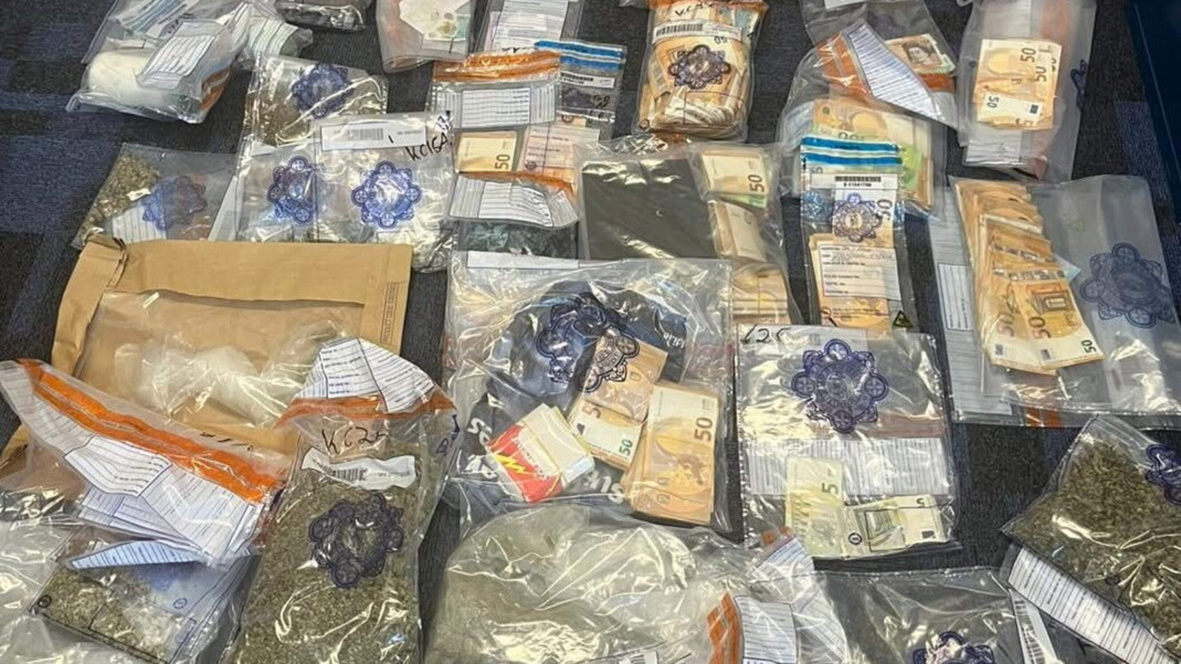 Gardaí in Donegal seize over €70,000 worth of suspected drugs and €170,000 in cash during searches