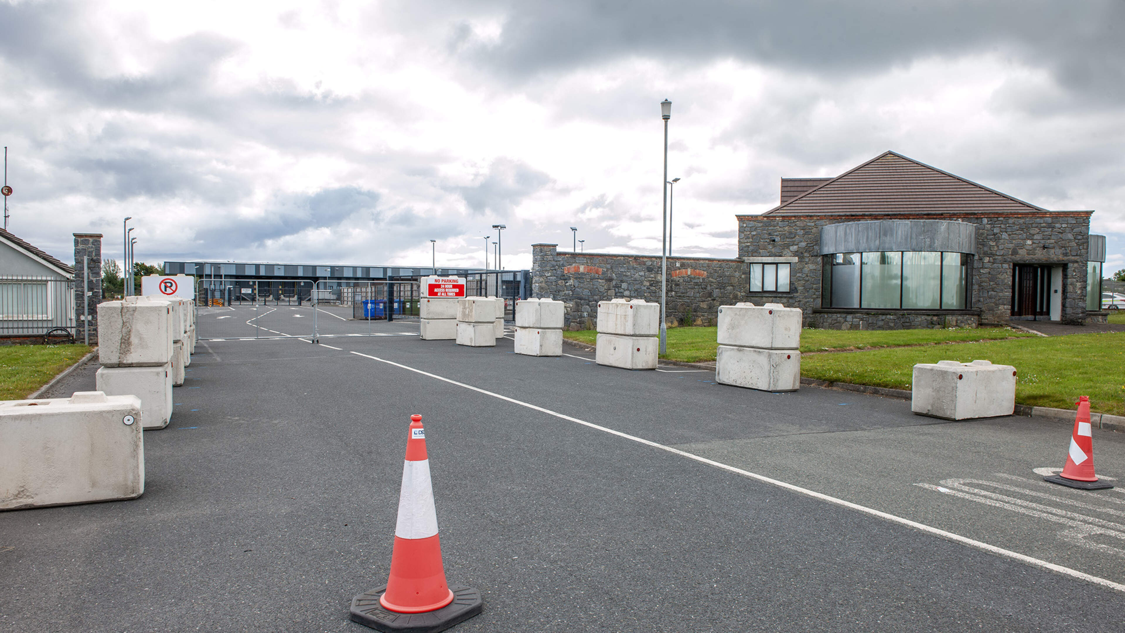 ‘We need problem solvers, not problem finders’ - Minister blasted as solution sought to Wexford village besieged by trucks