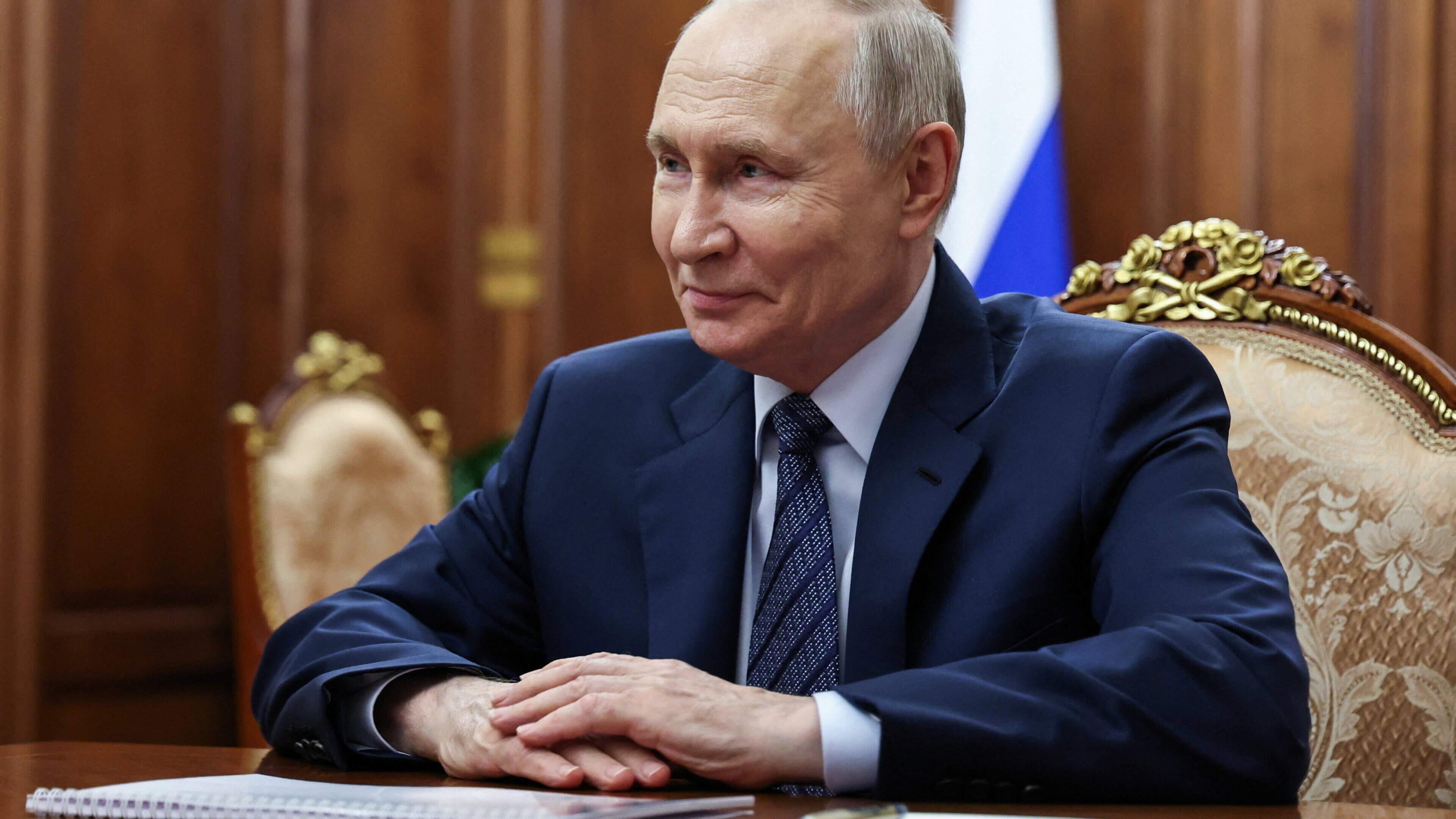 Pro-Putin ruling party wins record number of Duma seats