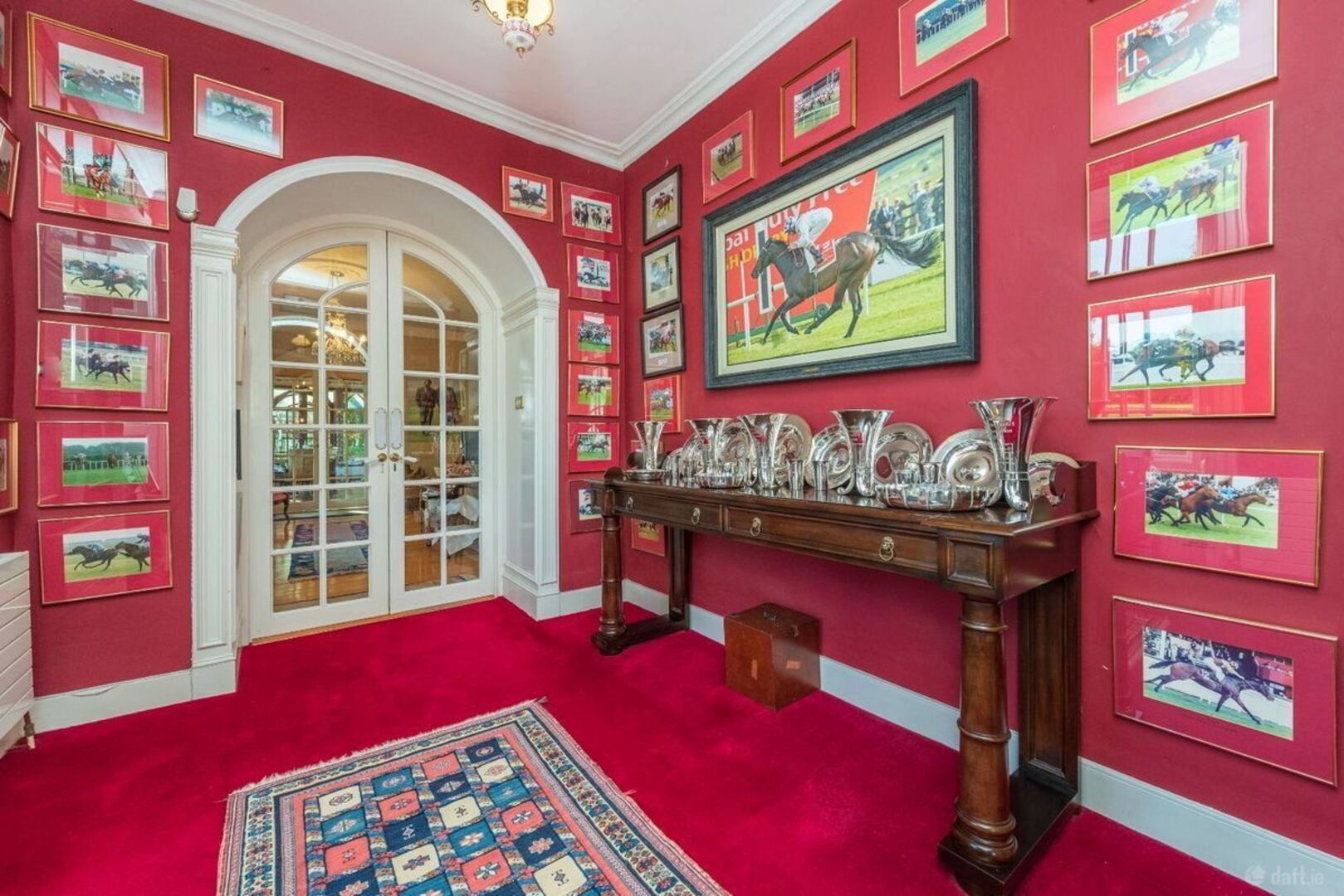 Horse trainer Jim Bolger’s legendary Kilkenny base is on the market for ...