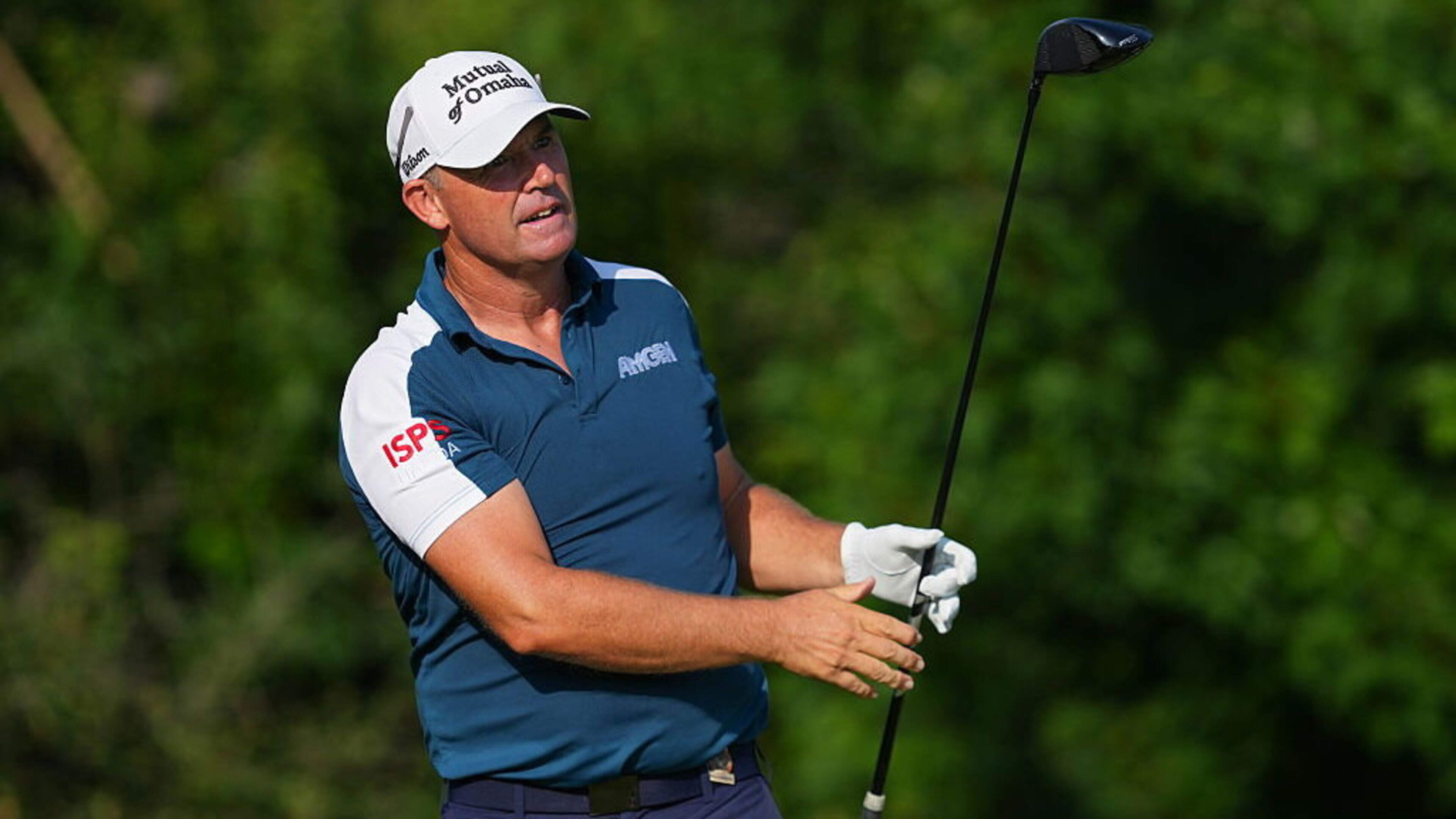 Pádraig Harrington rallies late in opening round to stay in contention for third US Senior Open crown