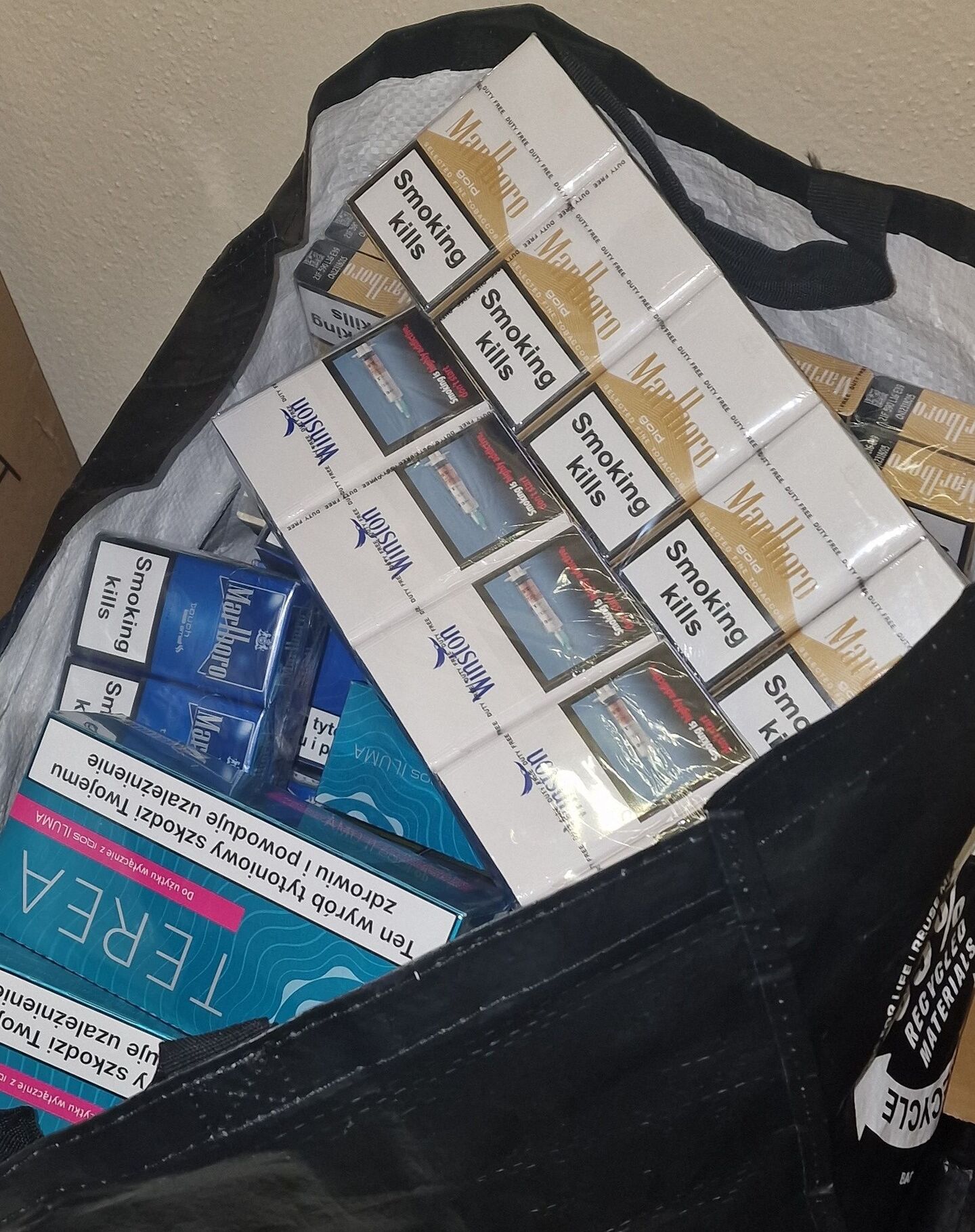 Cigarettes worth over €1.1m and more than €30,000 in cash seized in Co Mayo 
