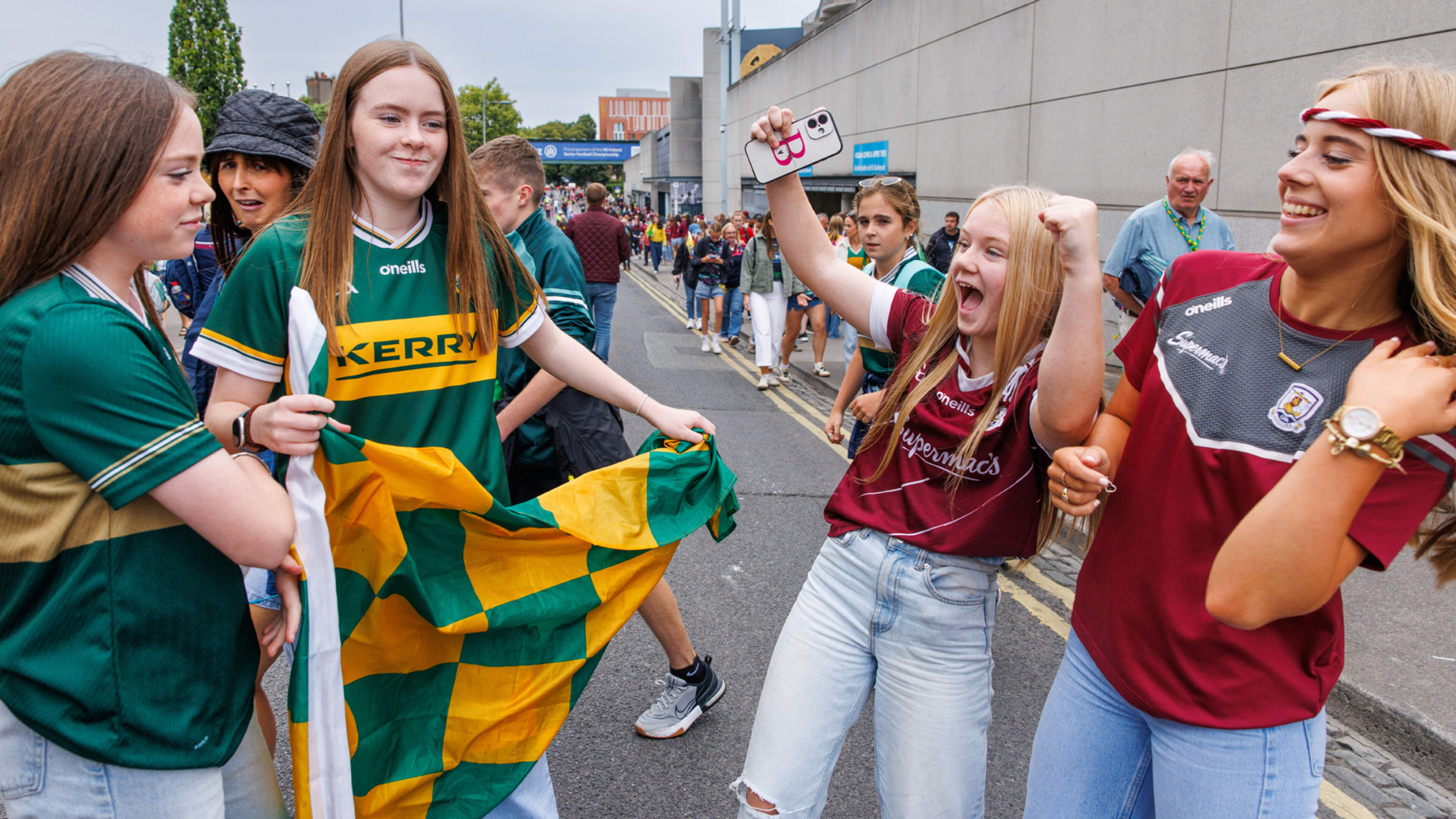 ‘It was not a square ball’ – Fans react after Galway edge Kerry in Women’s Senior All-Ireland final
