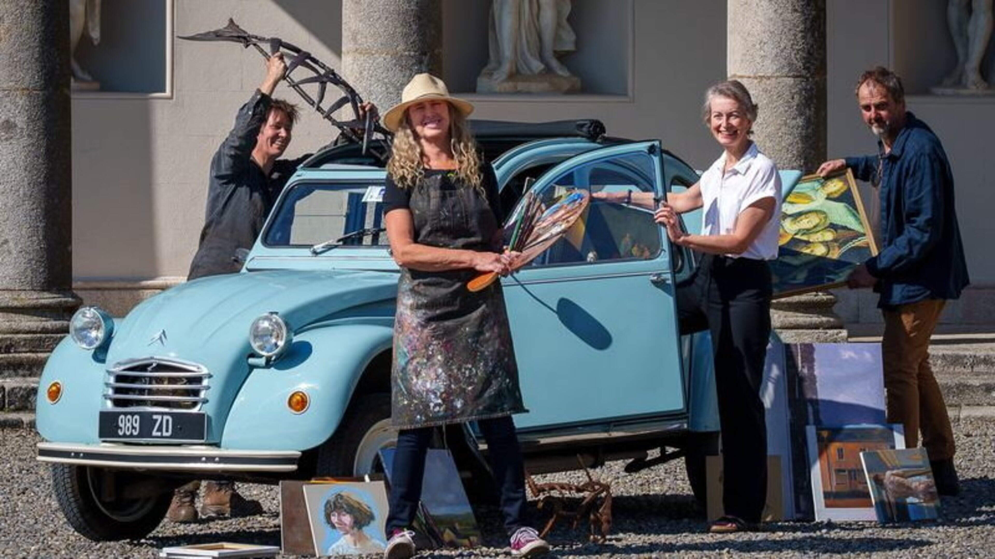 Russborough House art fair offers chance to meet top Irish artists, with live music and family fun