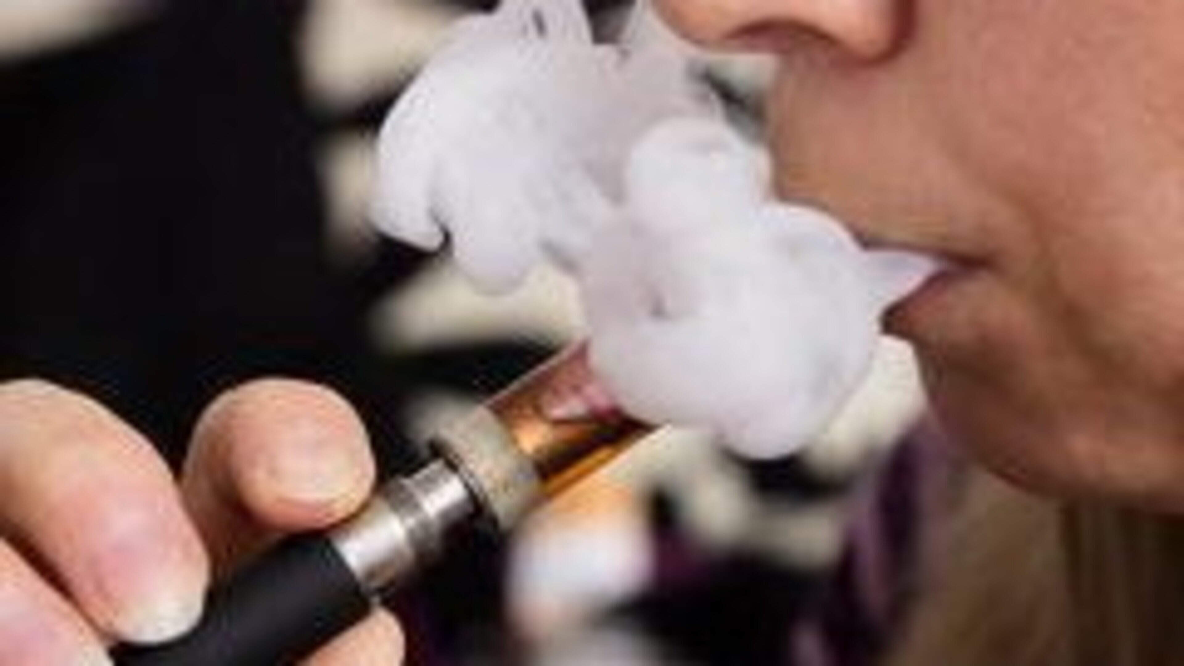 Sligo Council audit finds half of town’s vape shops breaking signage regulations