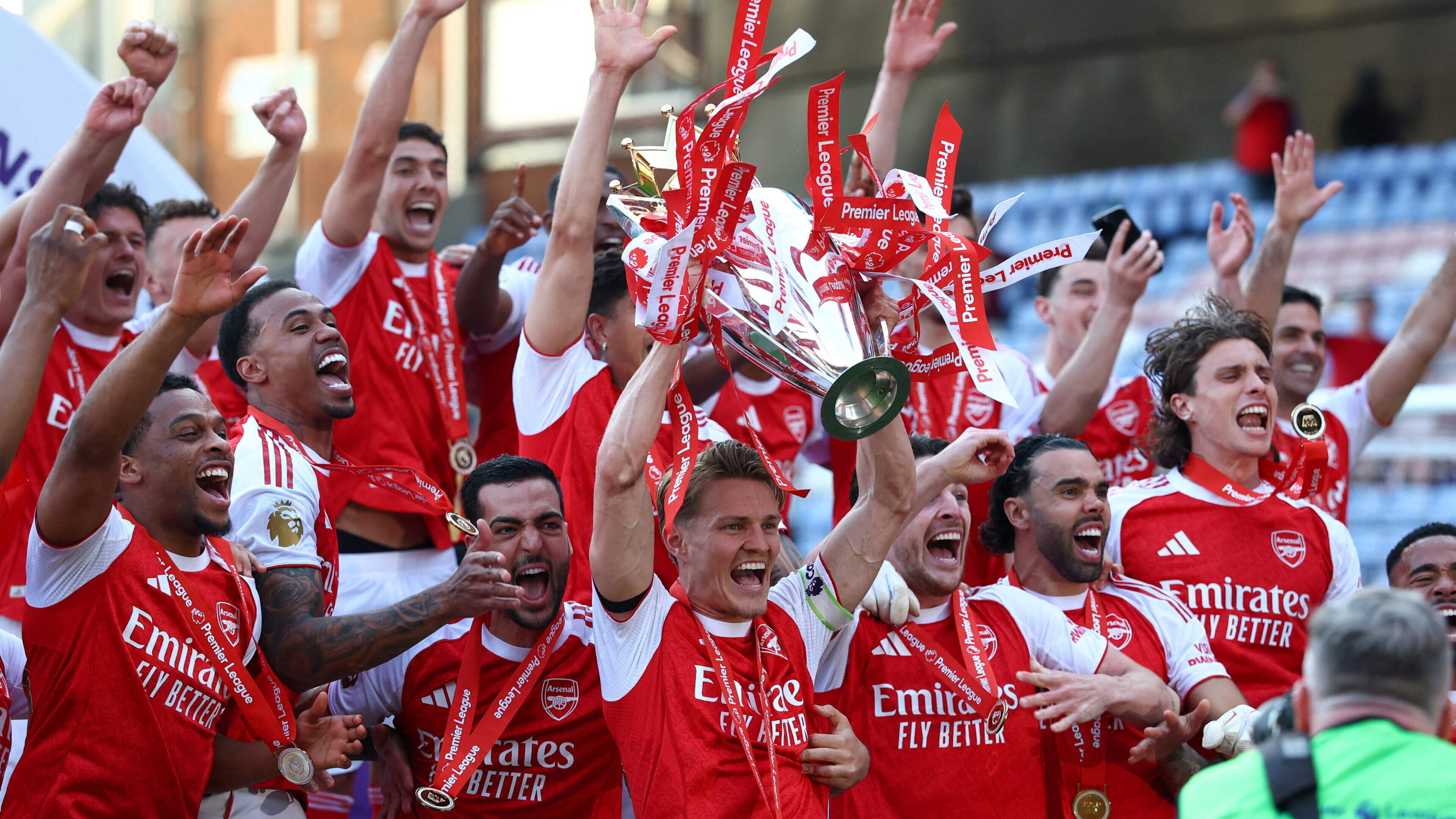 Rory Smith: Premier League return marks not so much a new series as a whole new show 