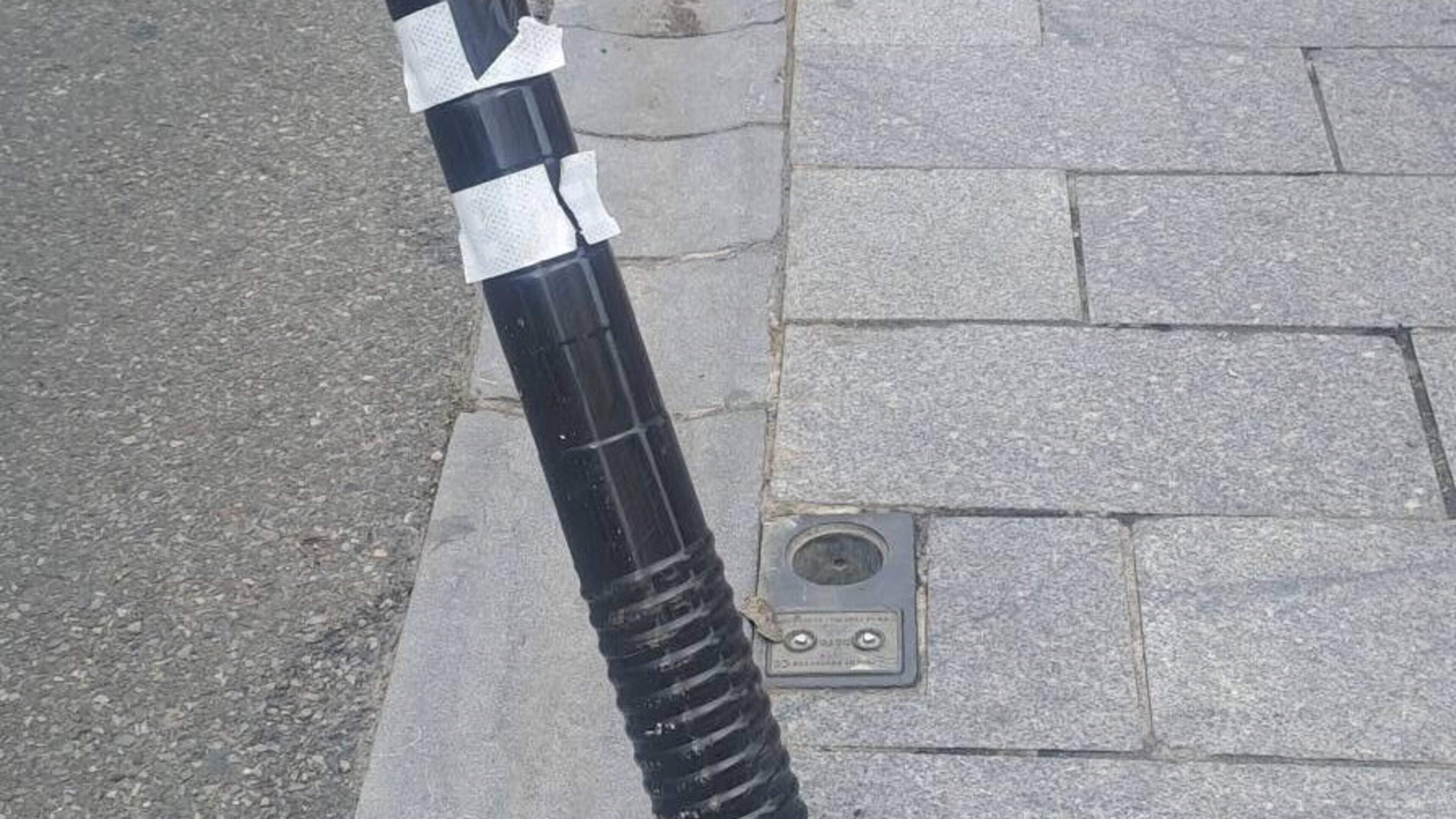 ‘It’s wholly unacceptable’ — Delivery driver slammed for destroying bollards on Wexford's Main Street