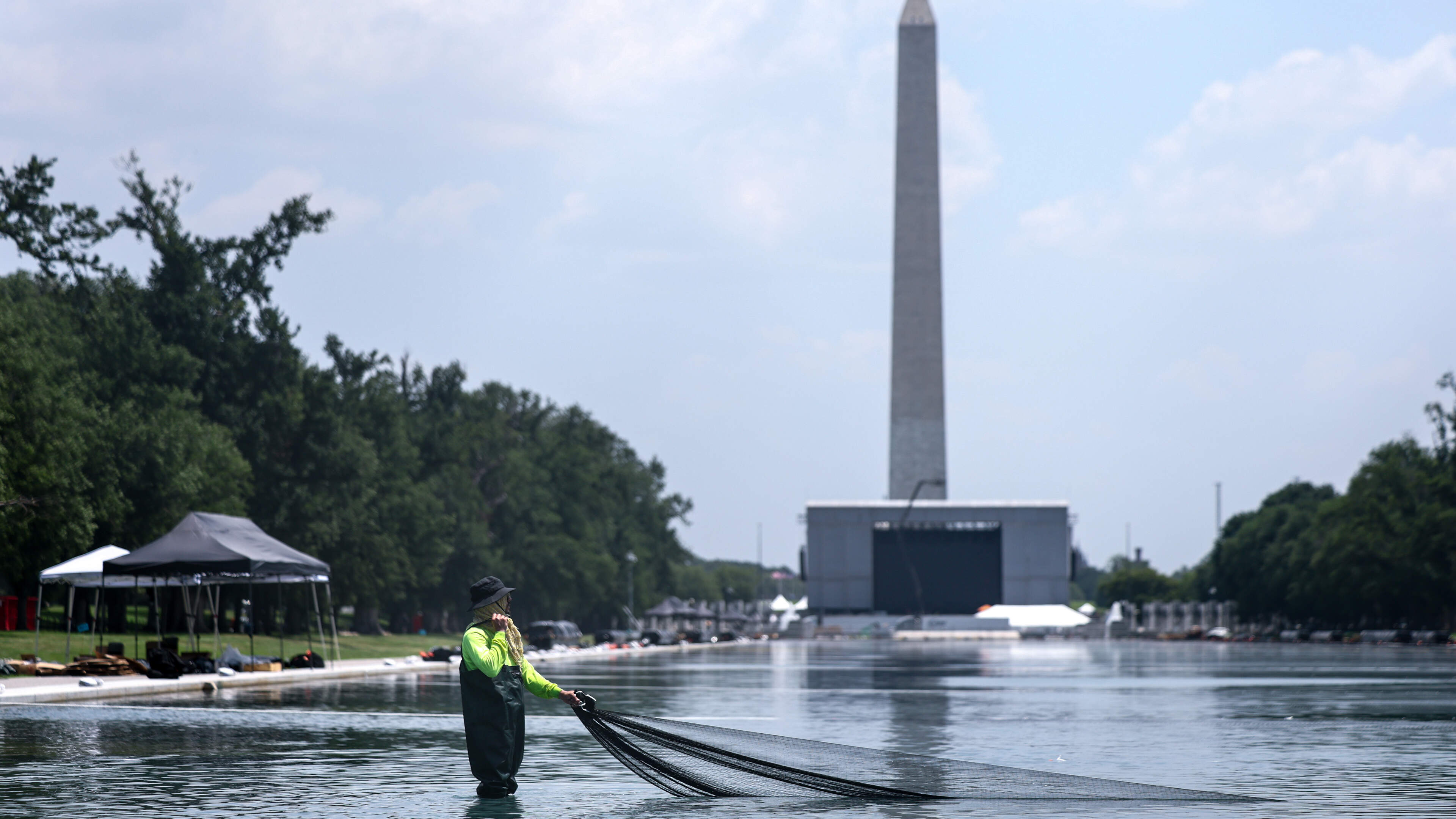 Ex-US Olympian indicted over alleged Reflecting Pool vandalism