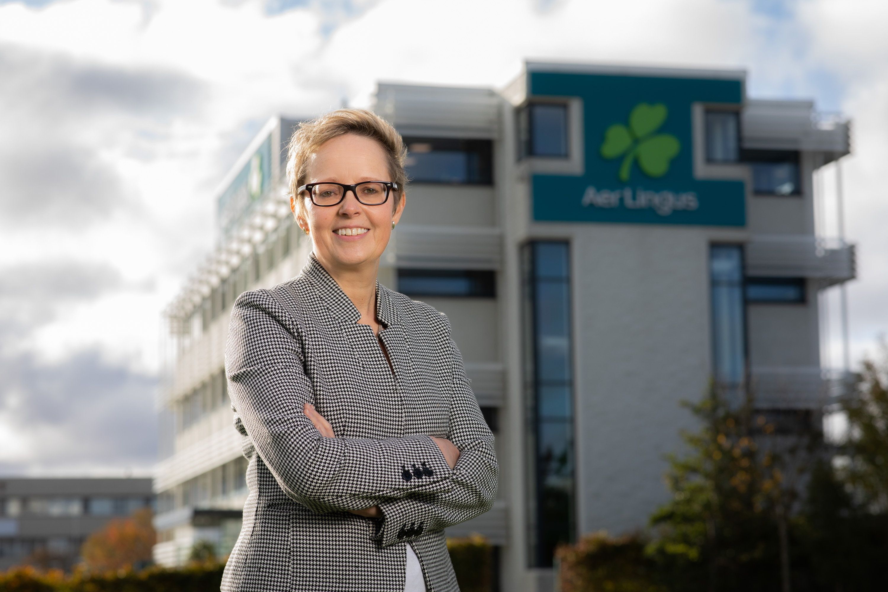 Aer Lingus boss Lynne Embleton sold €900,000 of shares in May