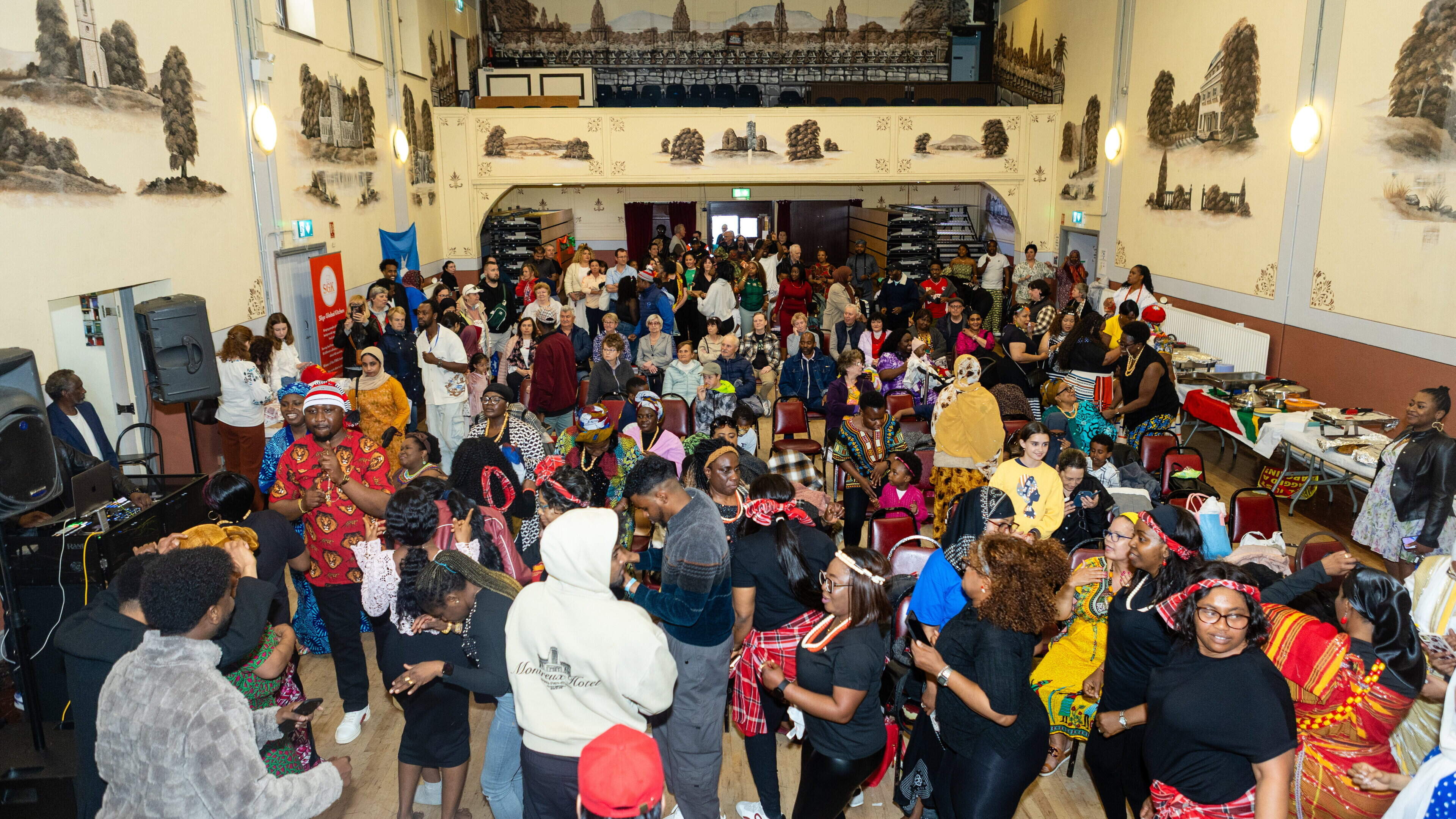 Huge crowds at special festival in Tubbercurry celebrating cultures
