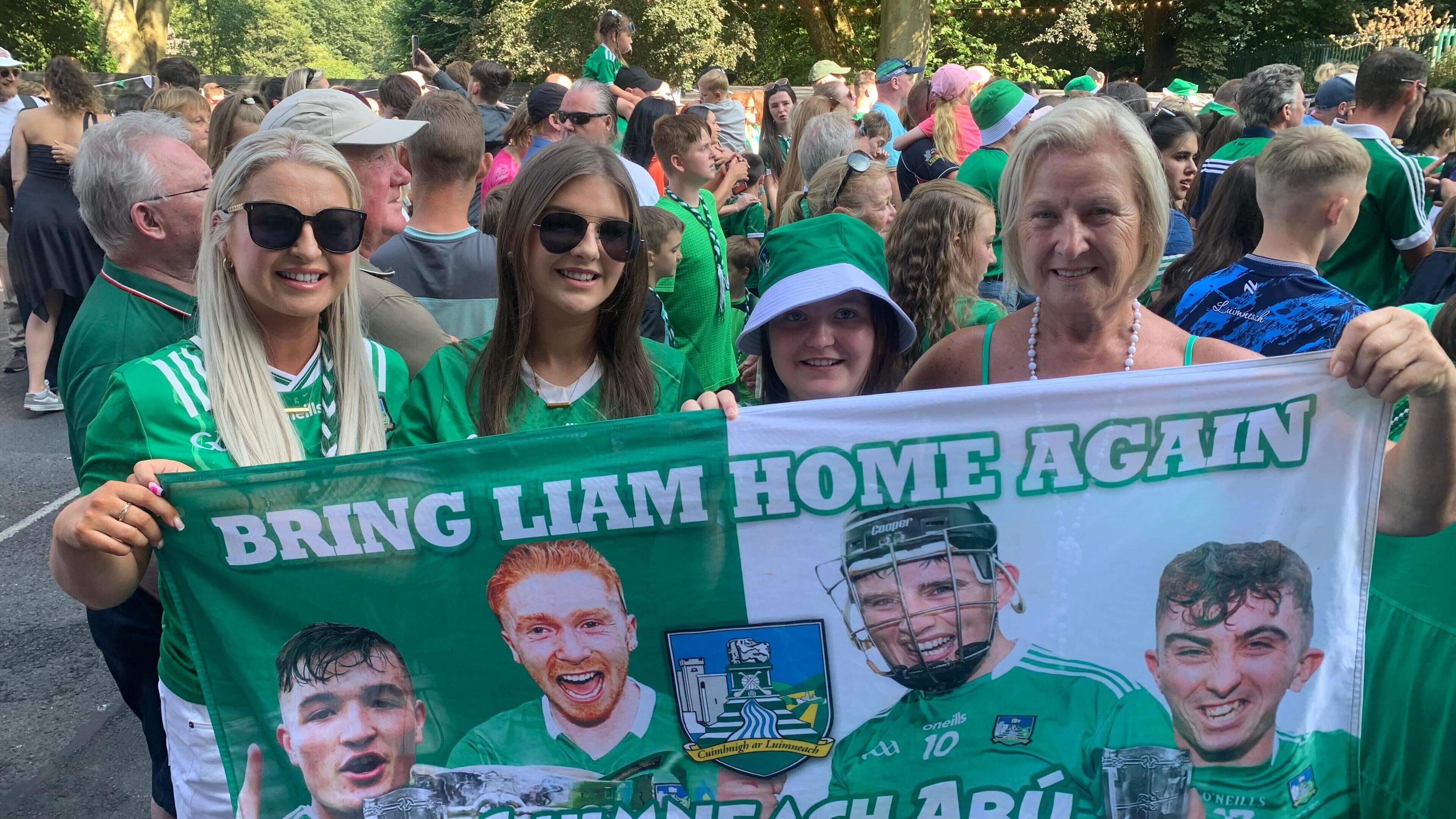 ‘It’s never over until it’s over after Offaly in ‘94’ — delirious Limerick fans pack the streets to welcome Liam MacCarthy home