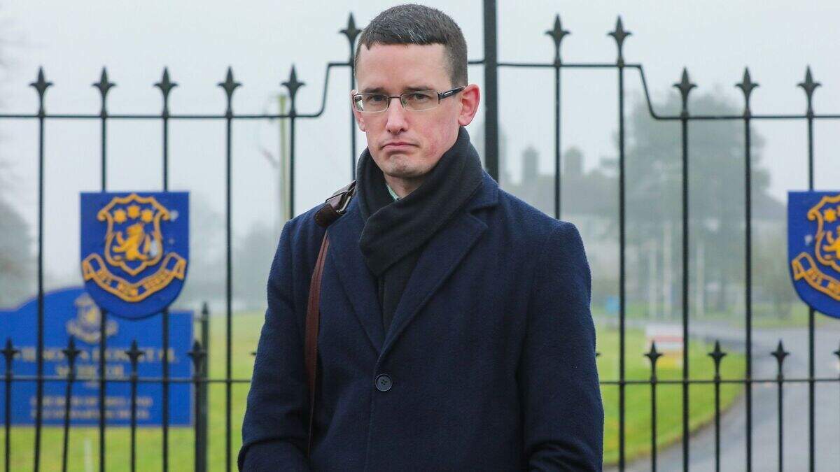 Enoch Burke threatens to sue Education Minister if she does not intervene over his sacking