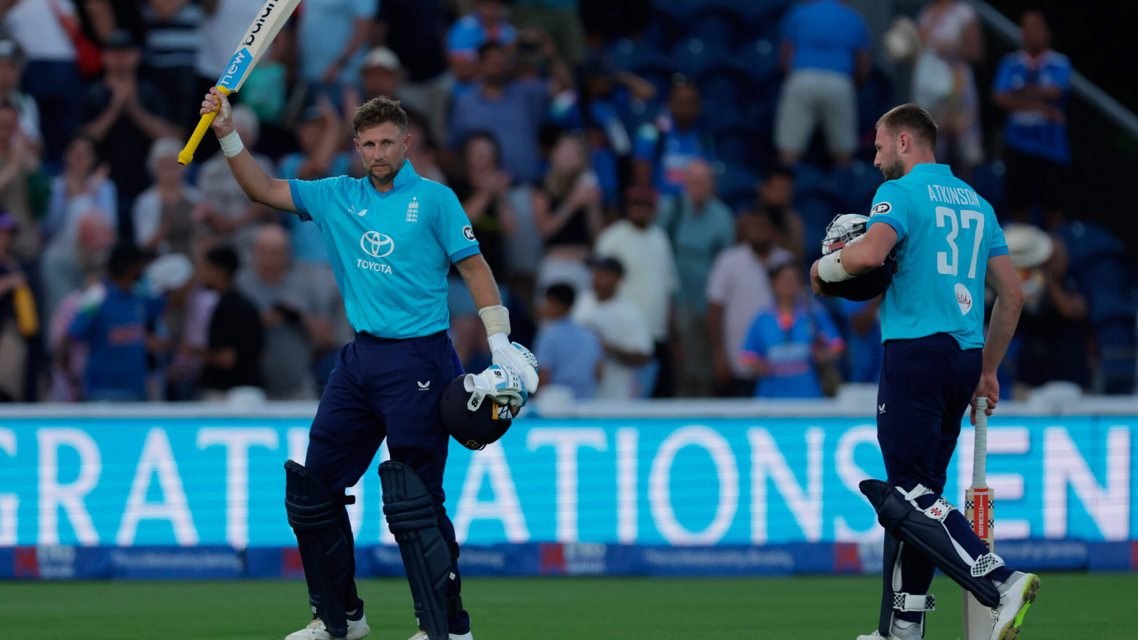 Joe Root left stranded on 99 but England chase down India to level ODI series