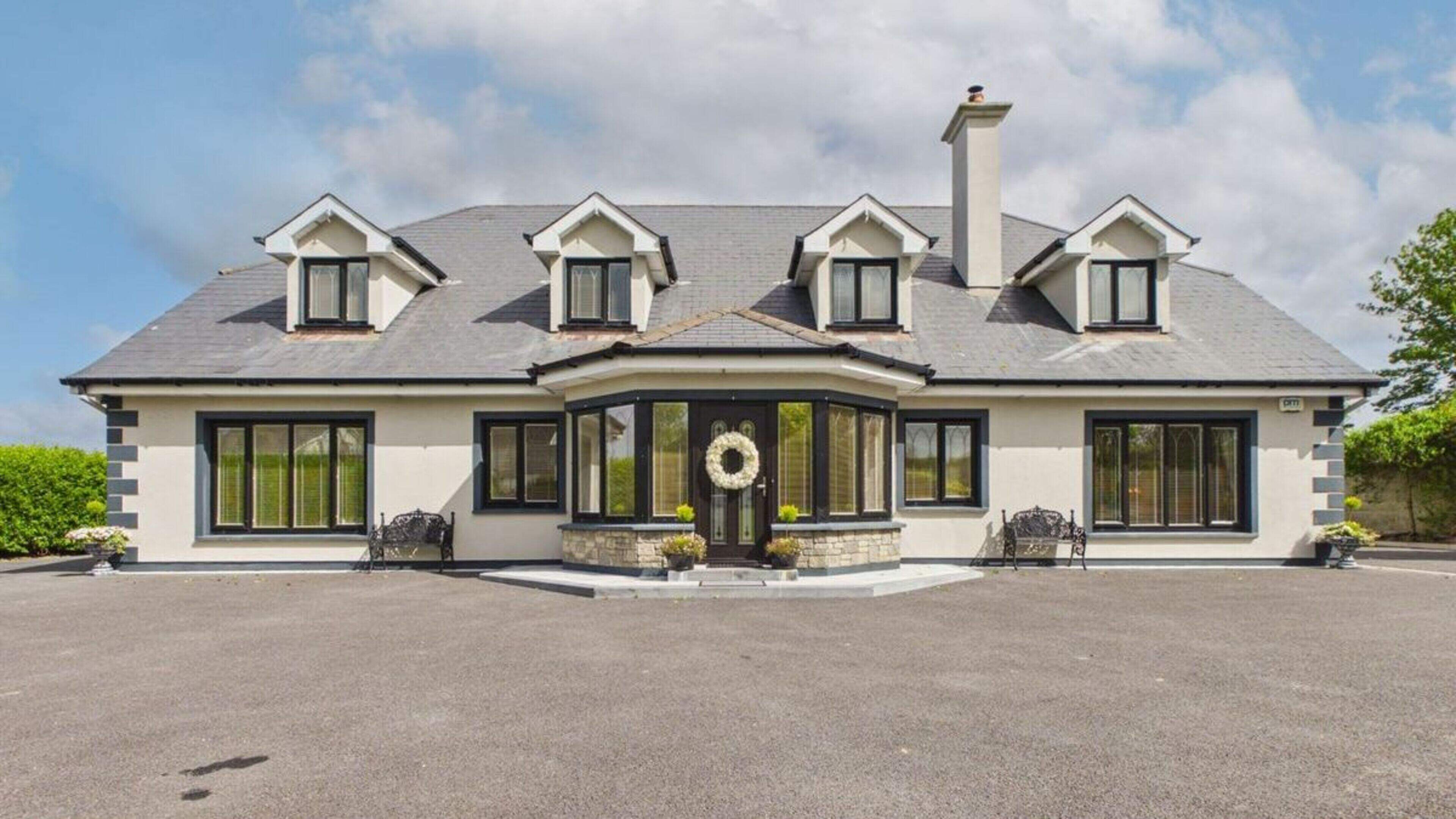 See inside the eight-bedroom bungalow on the Kilkenny market for €695,000