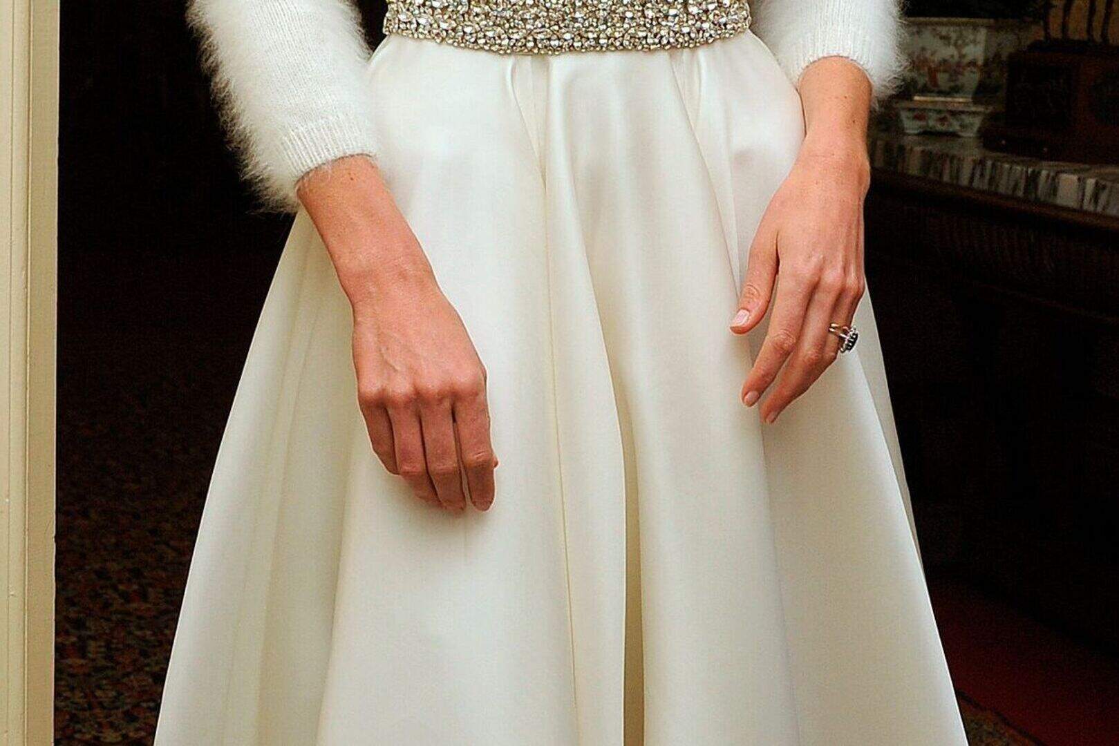 duchess of cambridge evening wedding dress Kate Middleton Wedding Dress Details