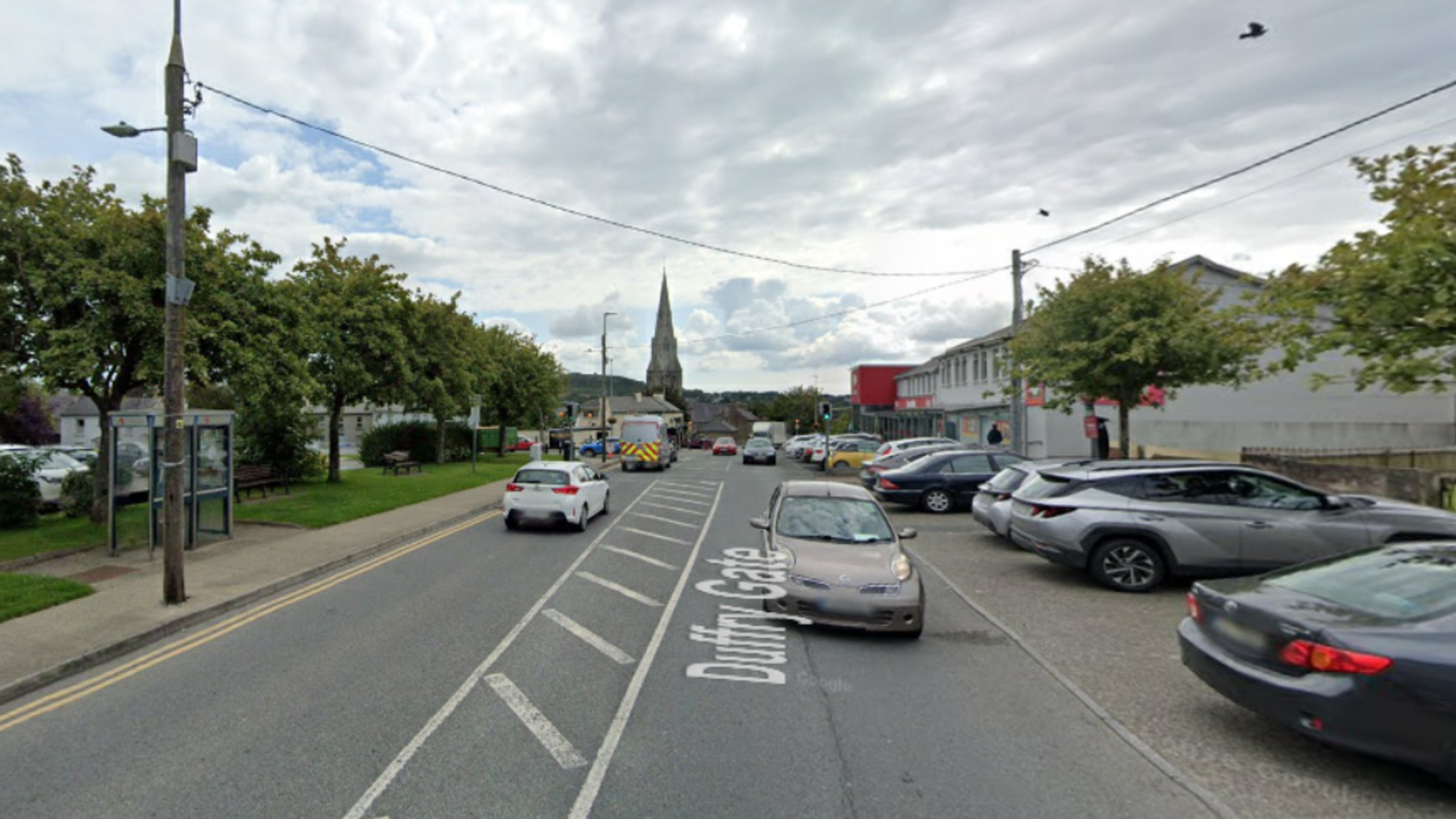 Enniscorthy bollards disappearing ‘like no one’s business’ as council reveal that public are now stealing road signs too