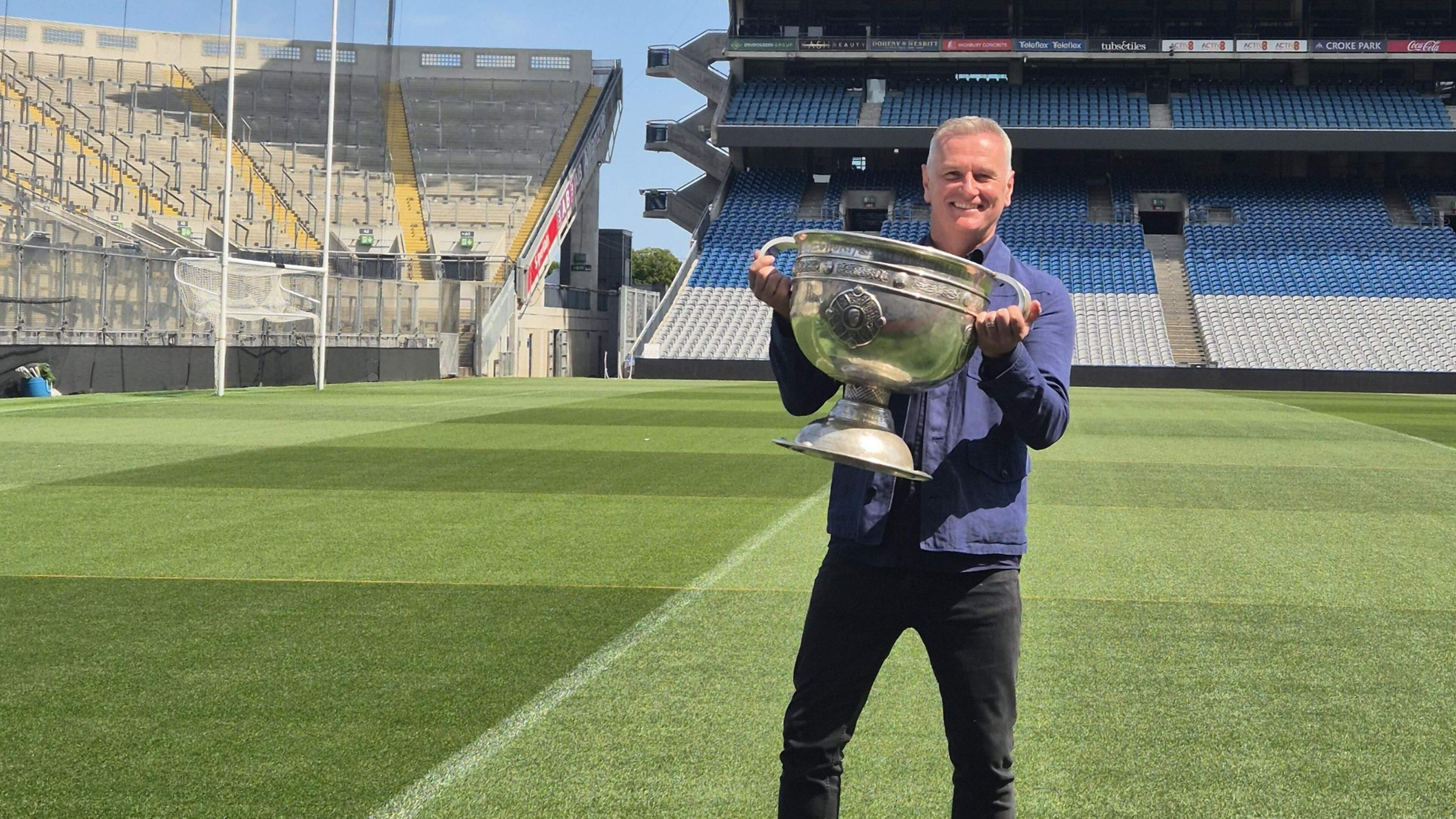 Daithí Ó Sé: Tá draíocht leis na coirn seo... ach cá mbeidh siad ag dul? 