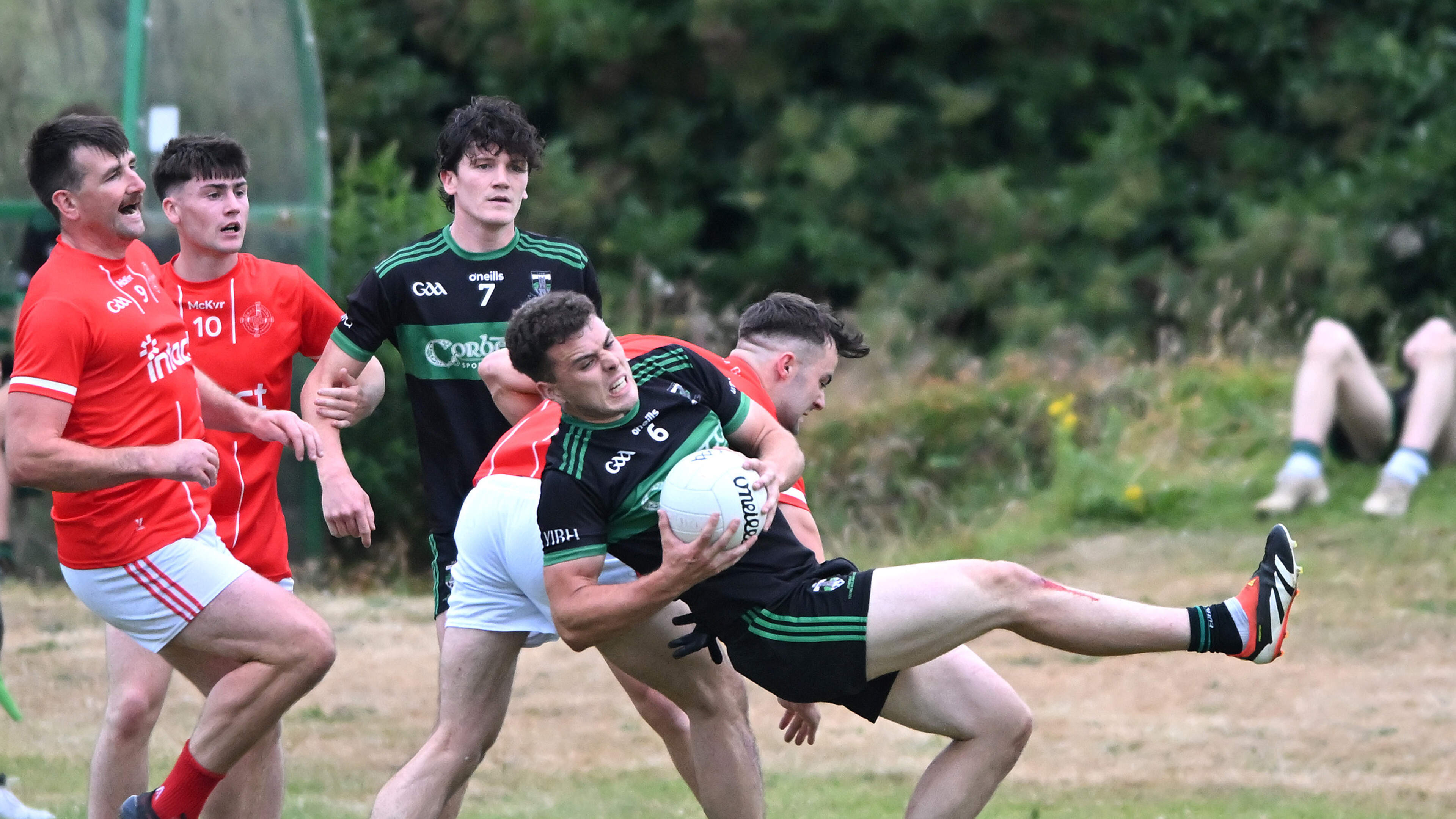 Louth GAA FL Division 2 Round-up: Roche Emmets still out in front as Mitchels move off the bottom