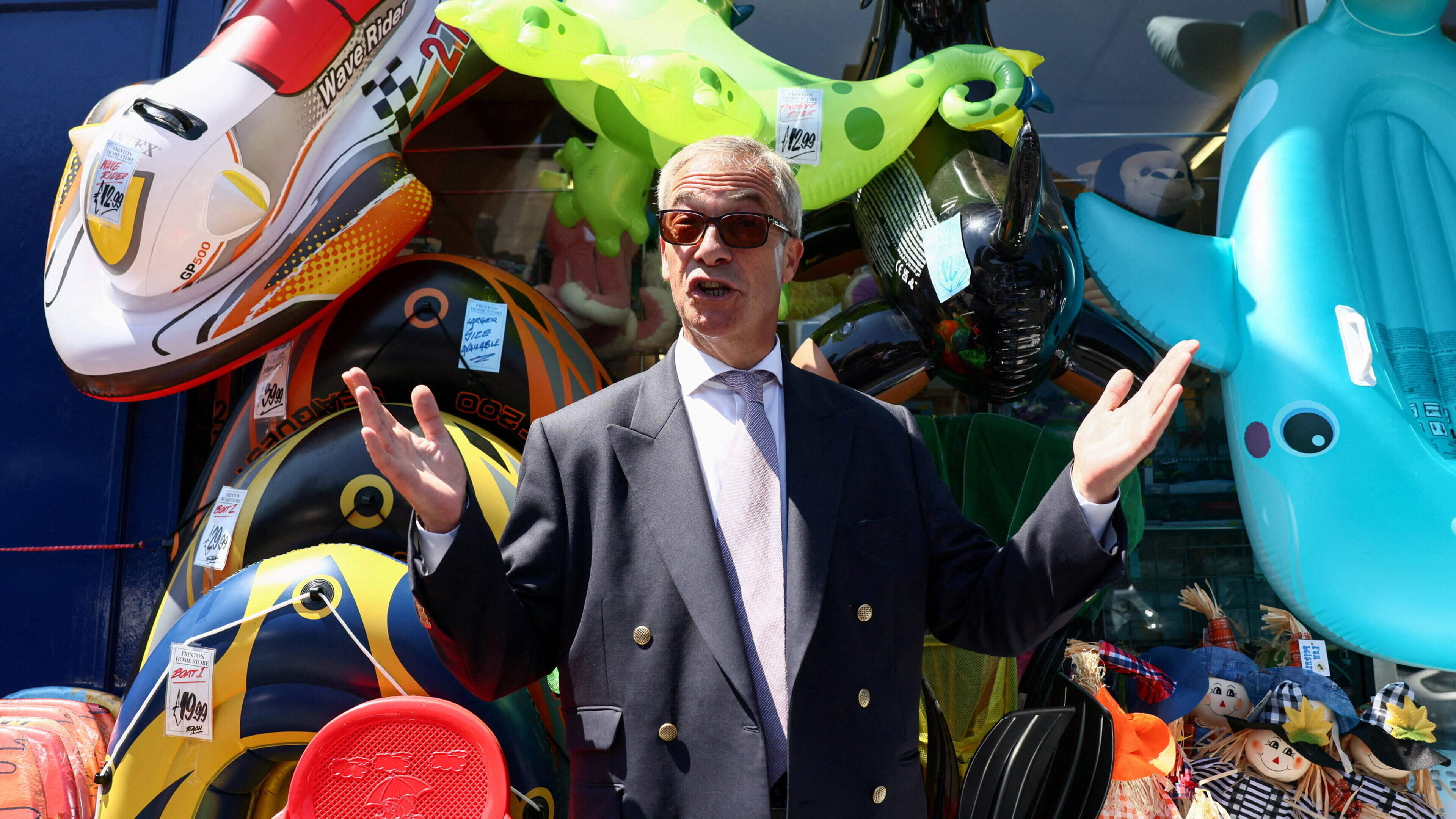 Nigel Farage v Count Binface: Reform UK leader will only face satirical candidate in ‘farcical’ by-election