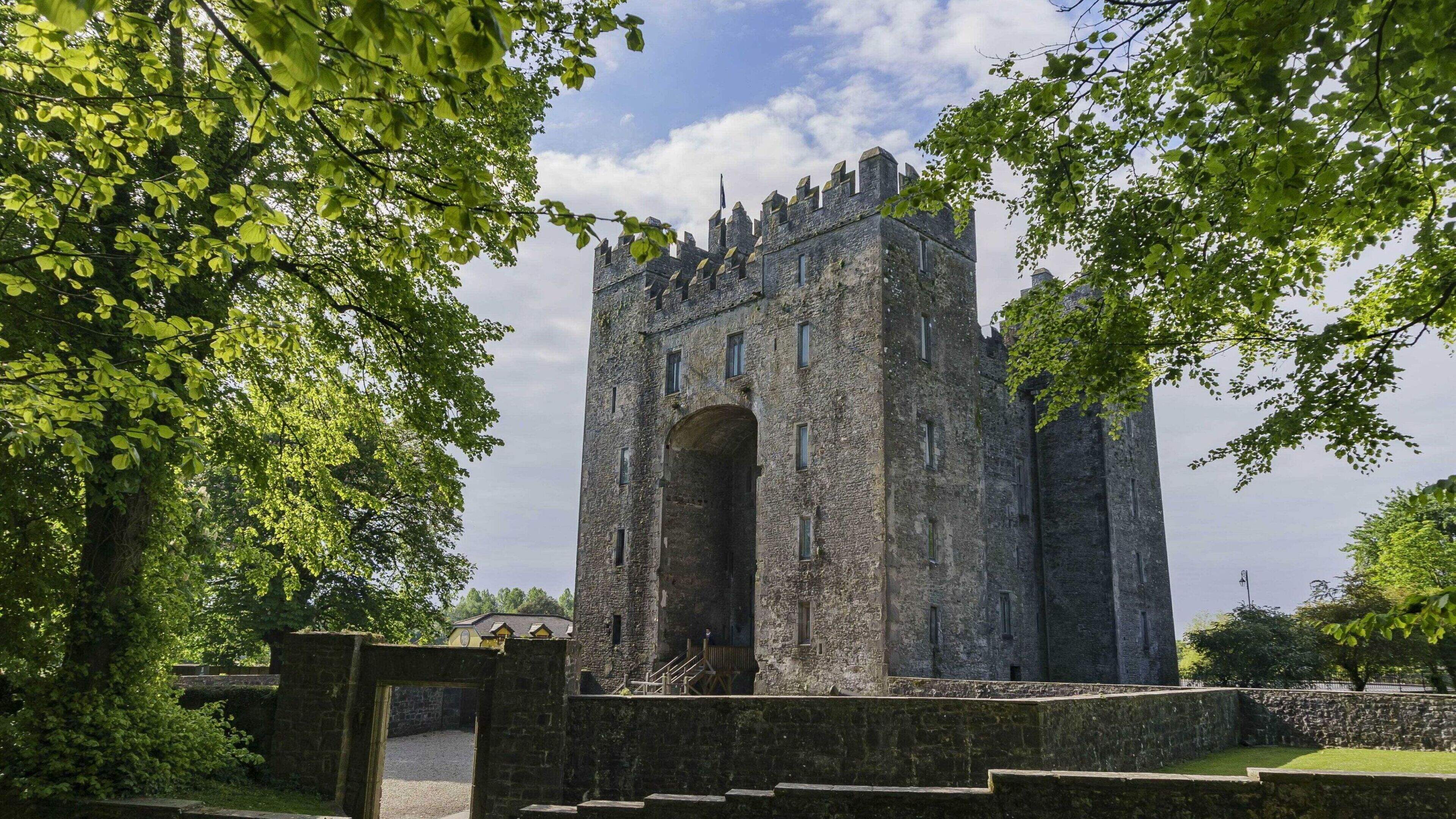 Plans to replace derelict Clare hotel with 67 houses refused after appeal lodged over tourism concerns