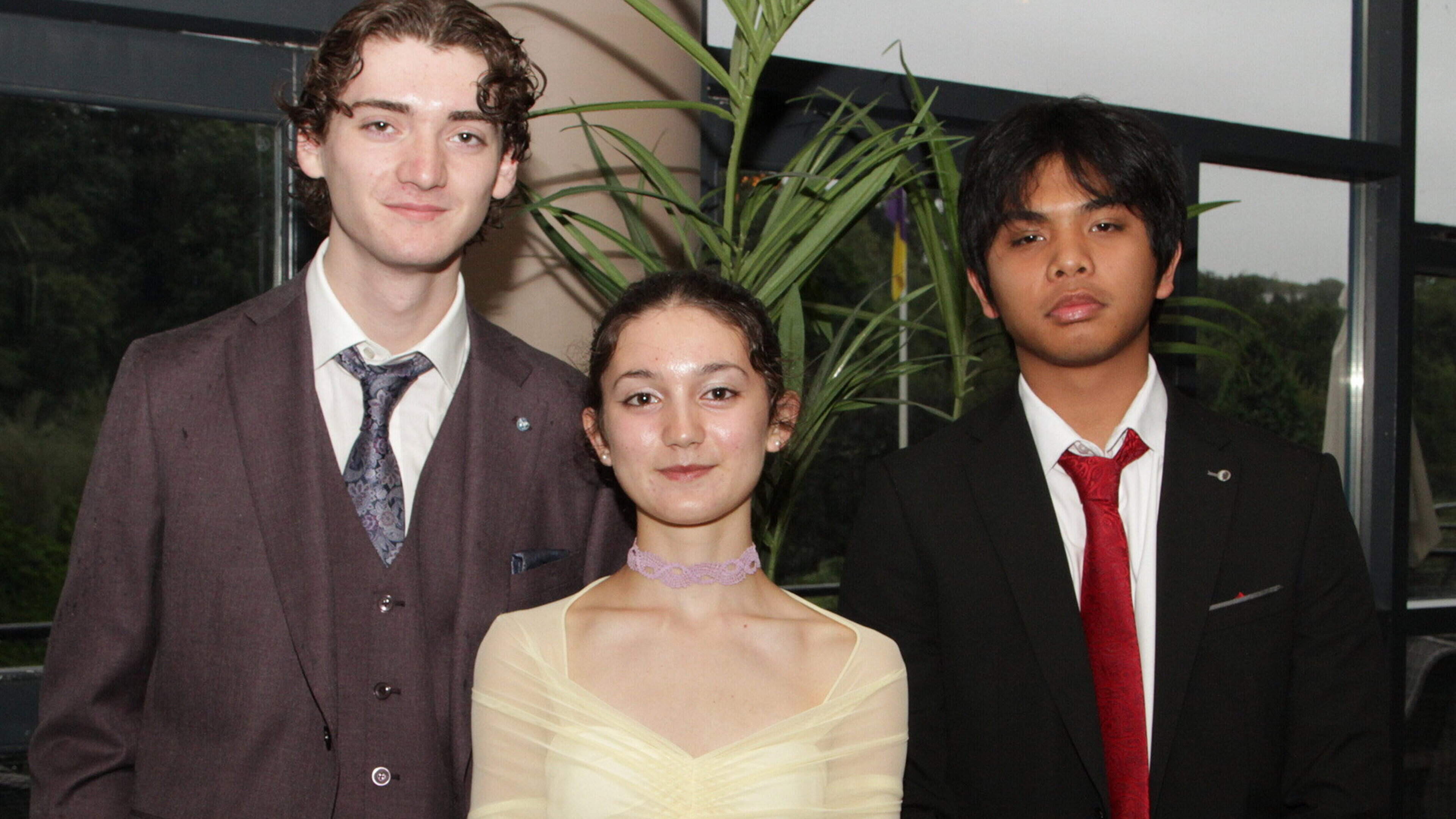 See all the photos of the Enniscorthy Community College Debs Ball